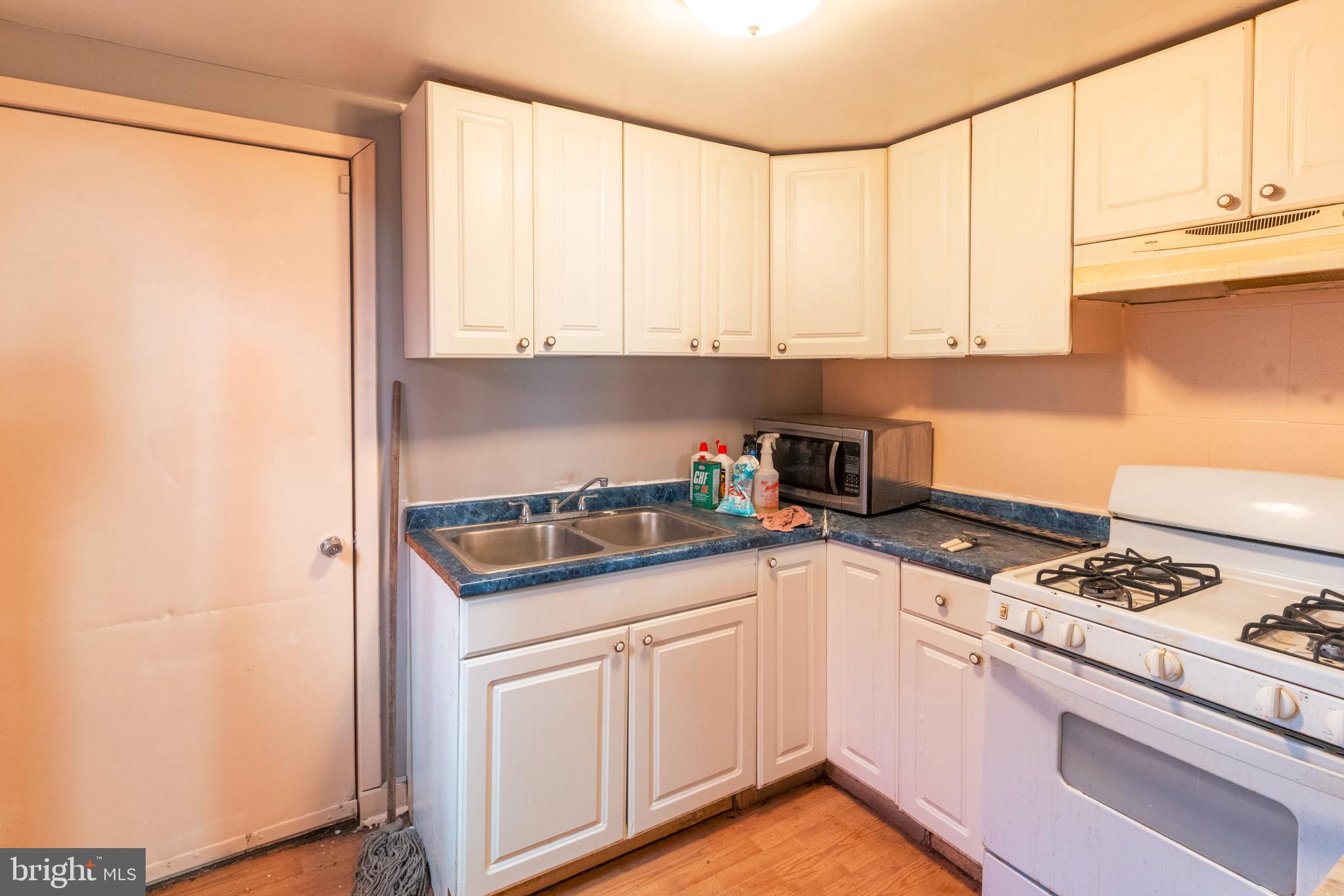 KENSINGTON - Residential