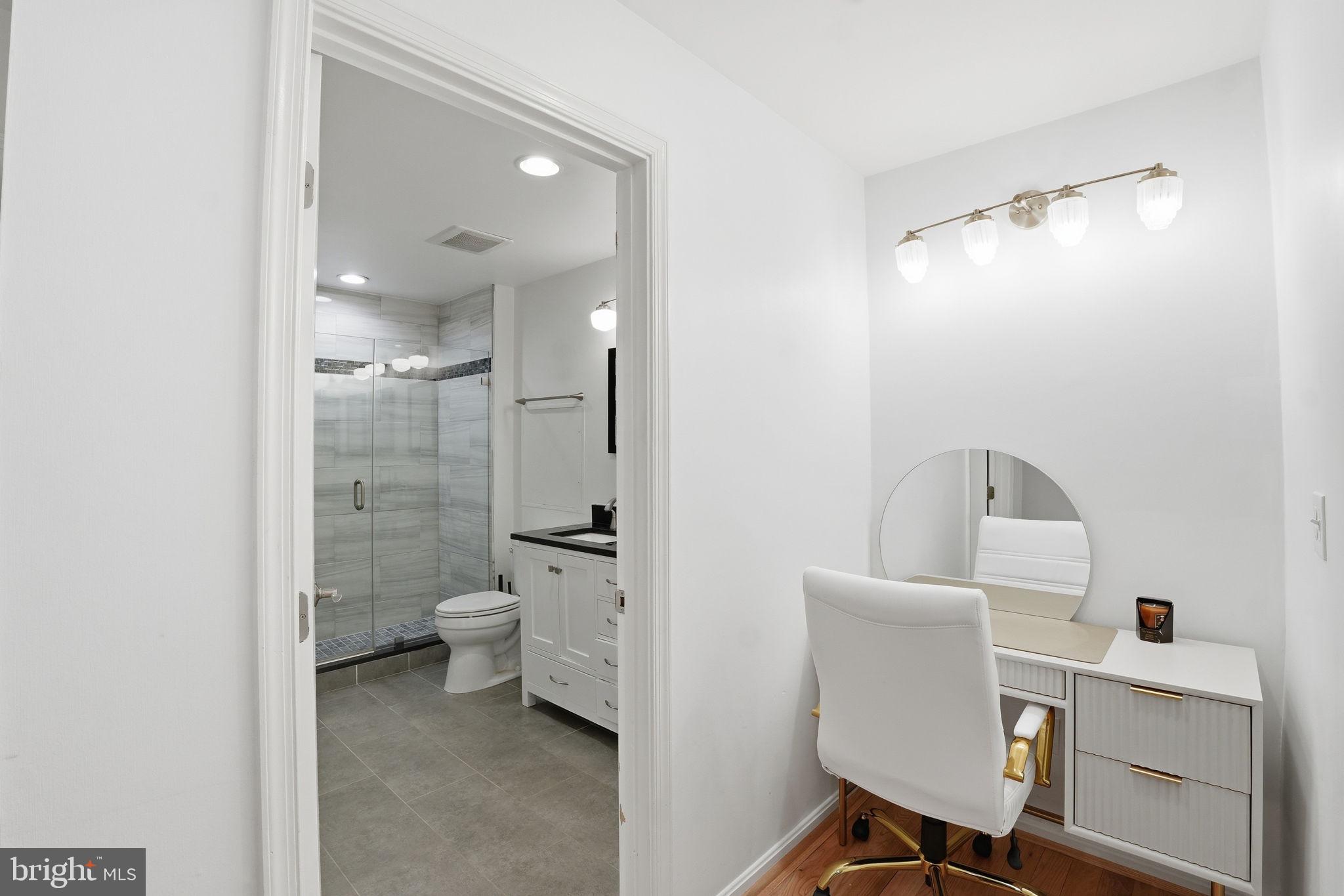 WESTLEIGH - Residential