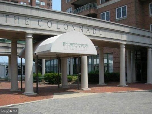 "On A Clear Day You Can See Forever" from this very special unit in The Residences at The Colonnade. Inviting entry foyer, wood floors, spacious living/dining areas, eat-in kitchen, laundry rm,den/study, 3 full bedrooms. Fully appointed Master Suite w/ dbl walk-in closets, dressing area, marble bath. EnjoyThe Colonnade. 3 Garage parking spaces-tax $94 each per year. SPEC ASSESS through March,2019.