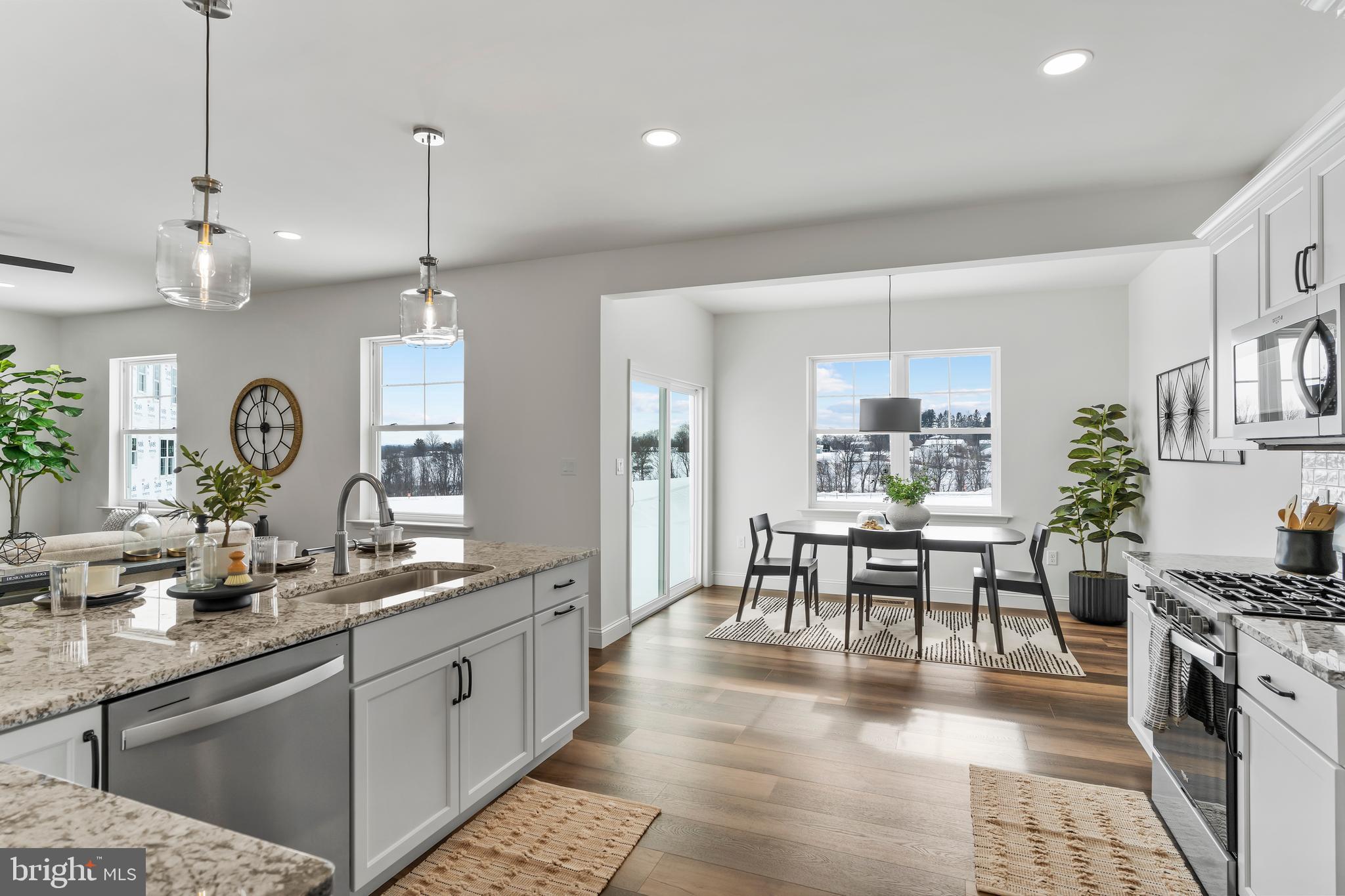 HUNTLEIGH - Residential
