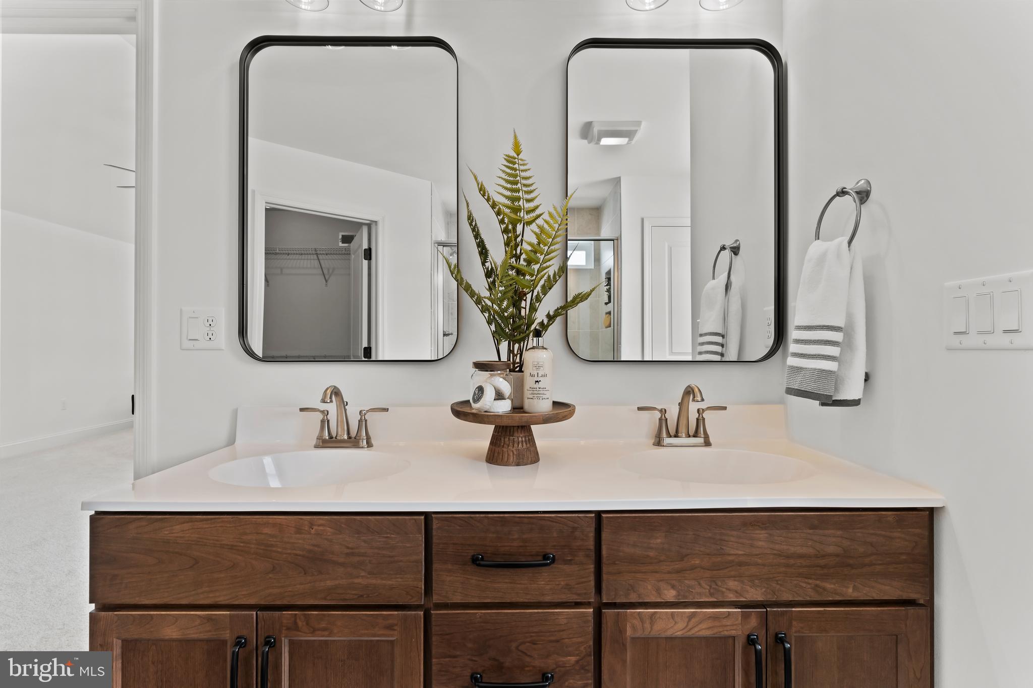 HUNTLEIGH - Residential
