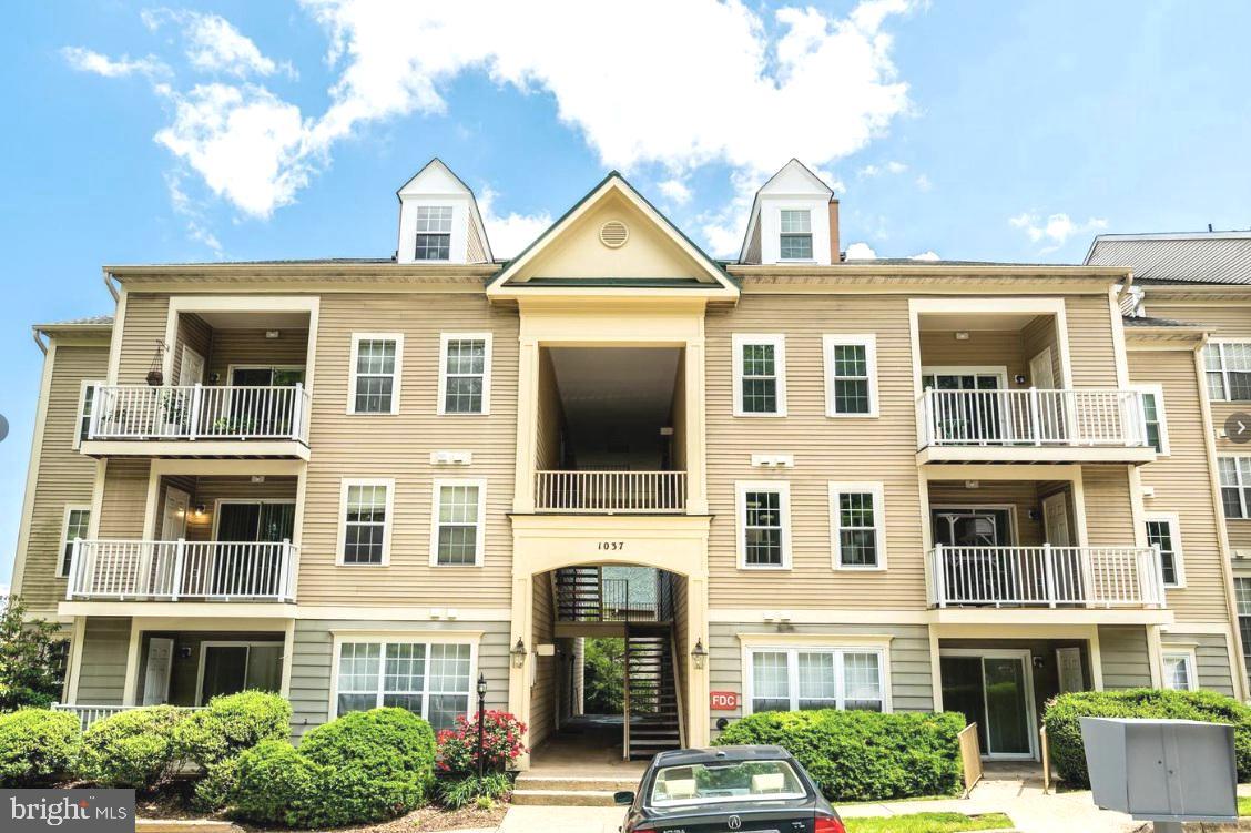 Rarely available condo with breathtaking views from the living room and private balcony. Enjoy your morning coffee while overlooking the scenic Occoquan River with mist rising over the water. Conveniently located just minutes from elementary and middle schools. This beautifully maintained, turnkey home features fresh interior paint(2026), a brand-new quartz kitchen countertop(2026), energy-efficient double-pane windows (2026), an updated washer and dryer(2025), a new water heater, and elegant hardwood flooring throughout. Just move right in—no work needed! This is a wonderful opportunity to own a move-in ready condo with exceptional views and an unbeatable location. Why continue renting when you could own your own home? With an estimated monthly mortgage payment of approximately $2,350 (based on a 6.12% conventional loan, 20% down payment, taxes, insurance, Condo fees), homeownership may be more attainable than you think.