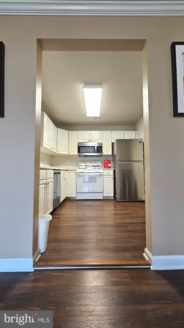 SUMMERHOUSE CONDO - Residential