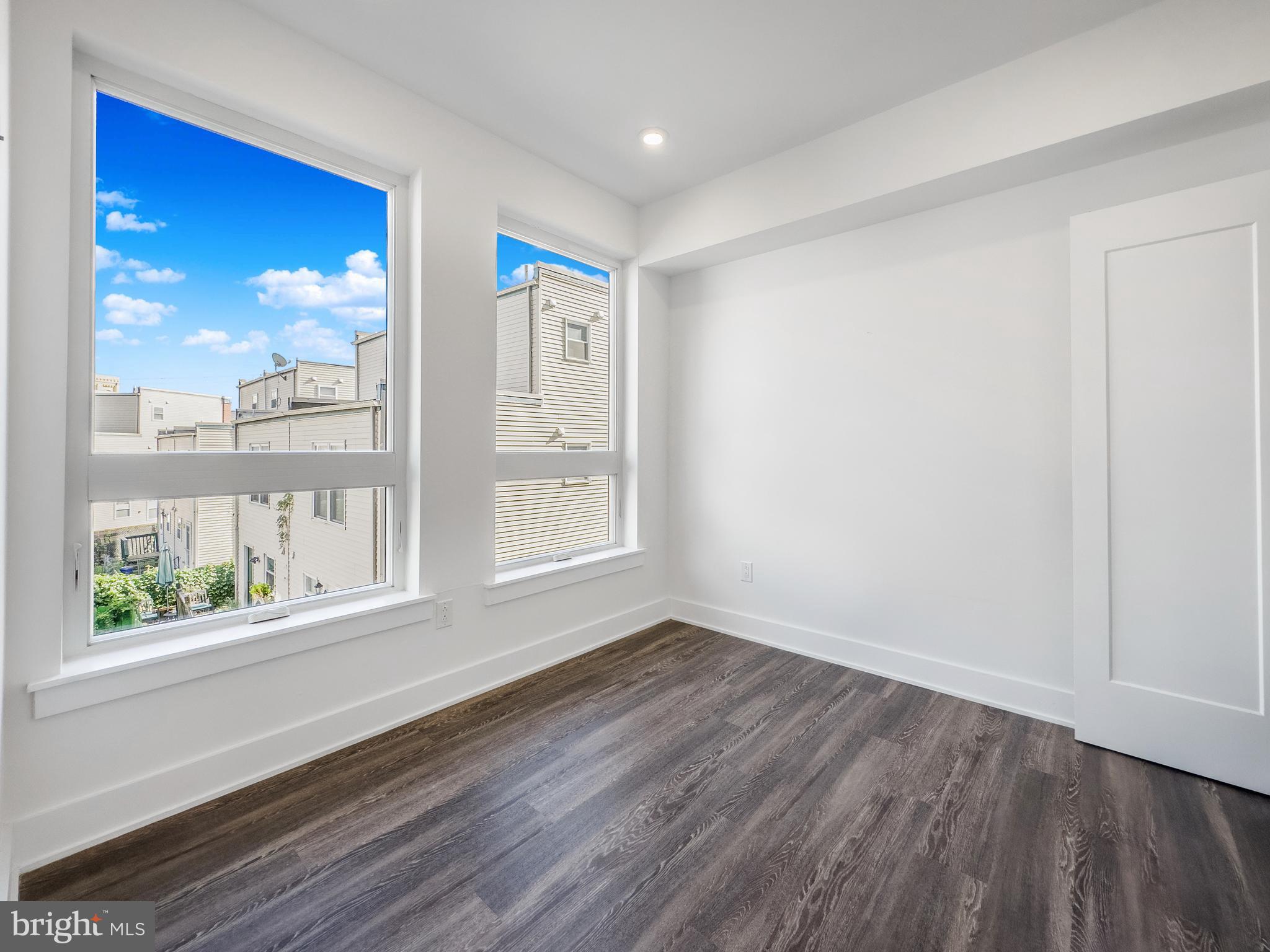 FRANCISVILLE - Commercial Sale