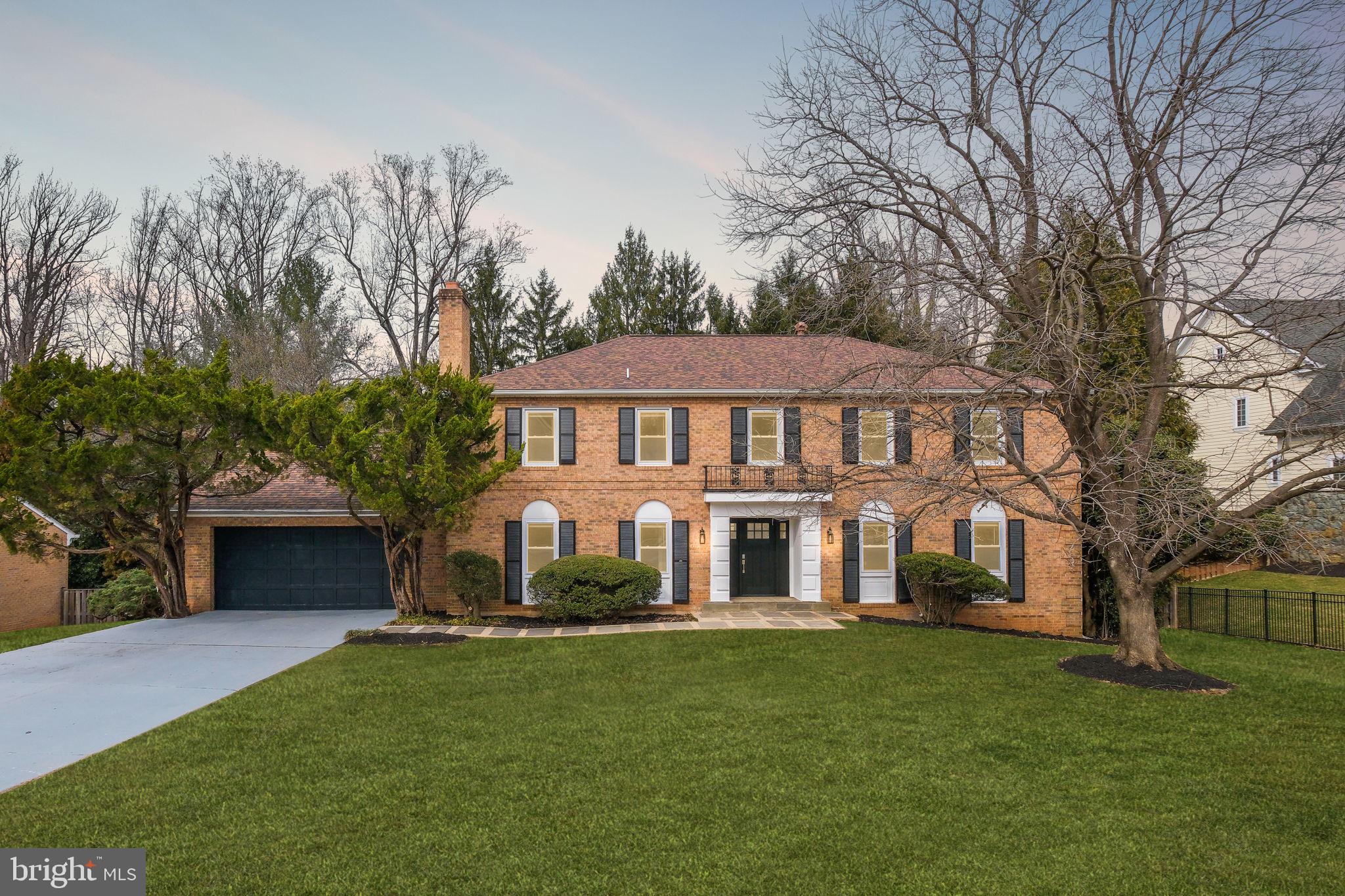 LUXMANOR - Residential Lease
