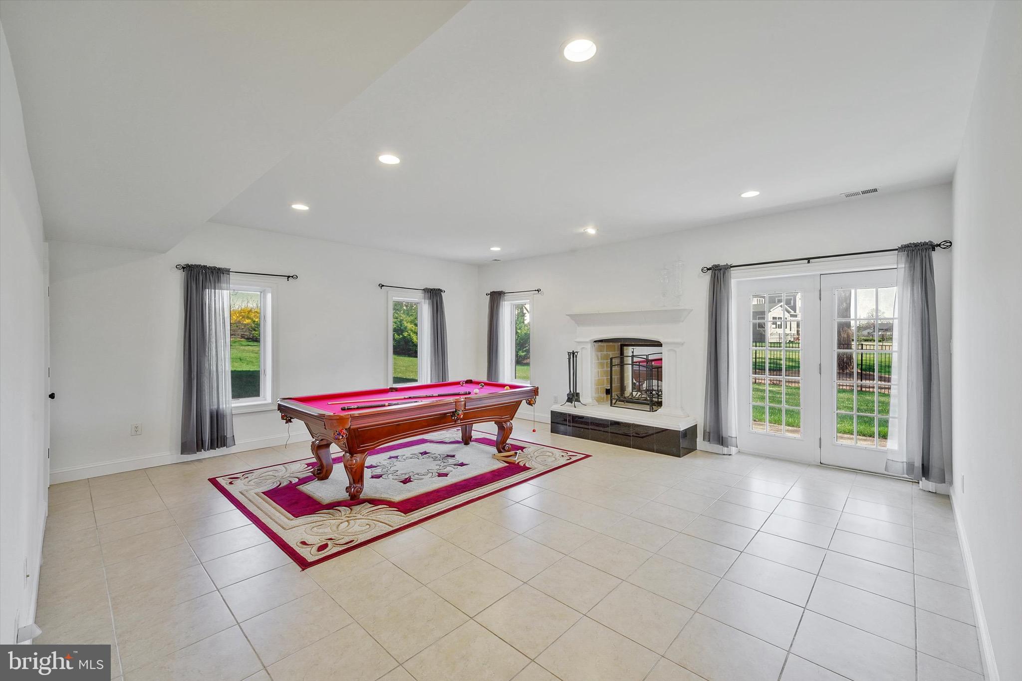 ASH GROVE - Residential