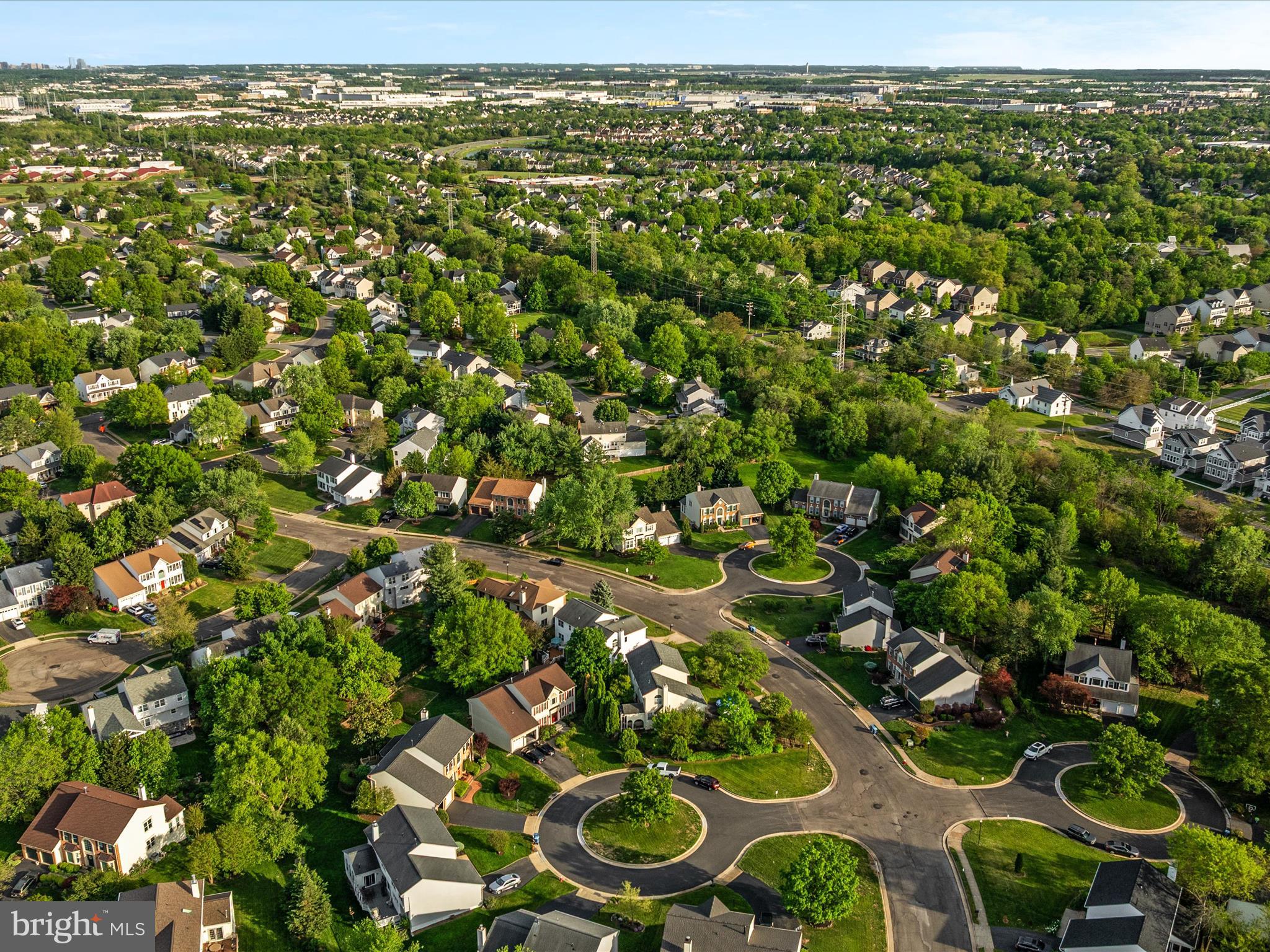 ASHBURN VILLAGE - Residential