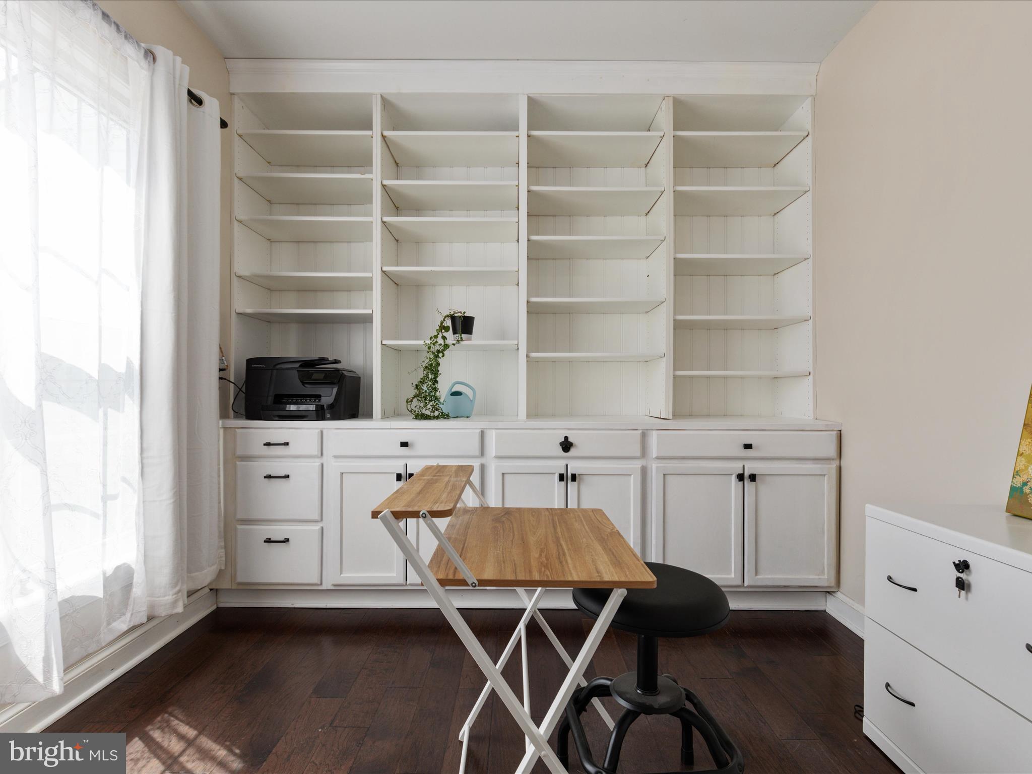ASHBURN VILLAGE - Residential