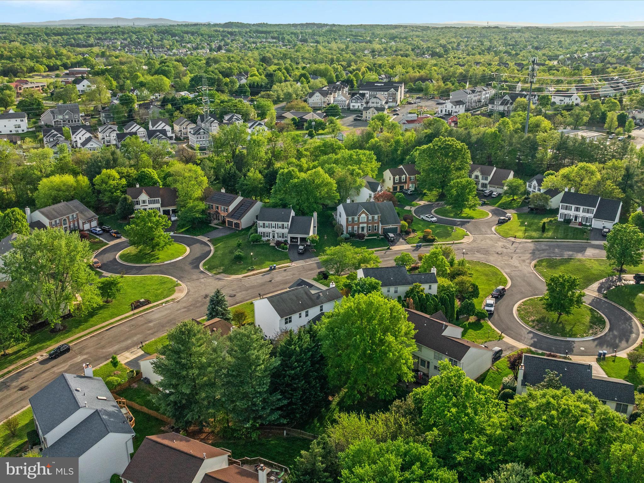 ASHBURN VILLAGE - Residential