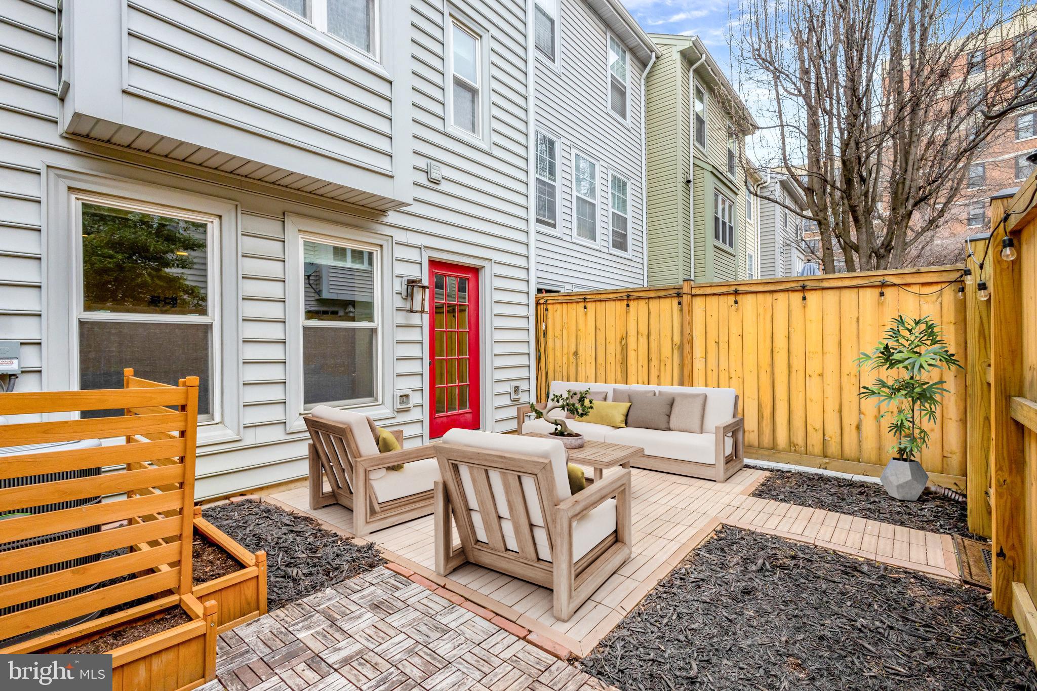 BRADDOCK PLACE - Residential Lease