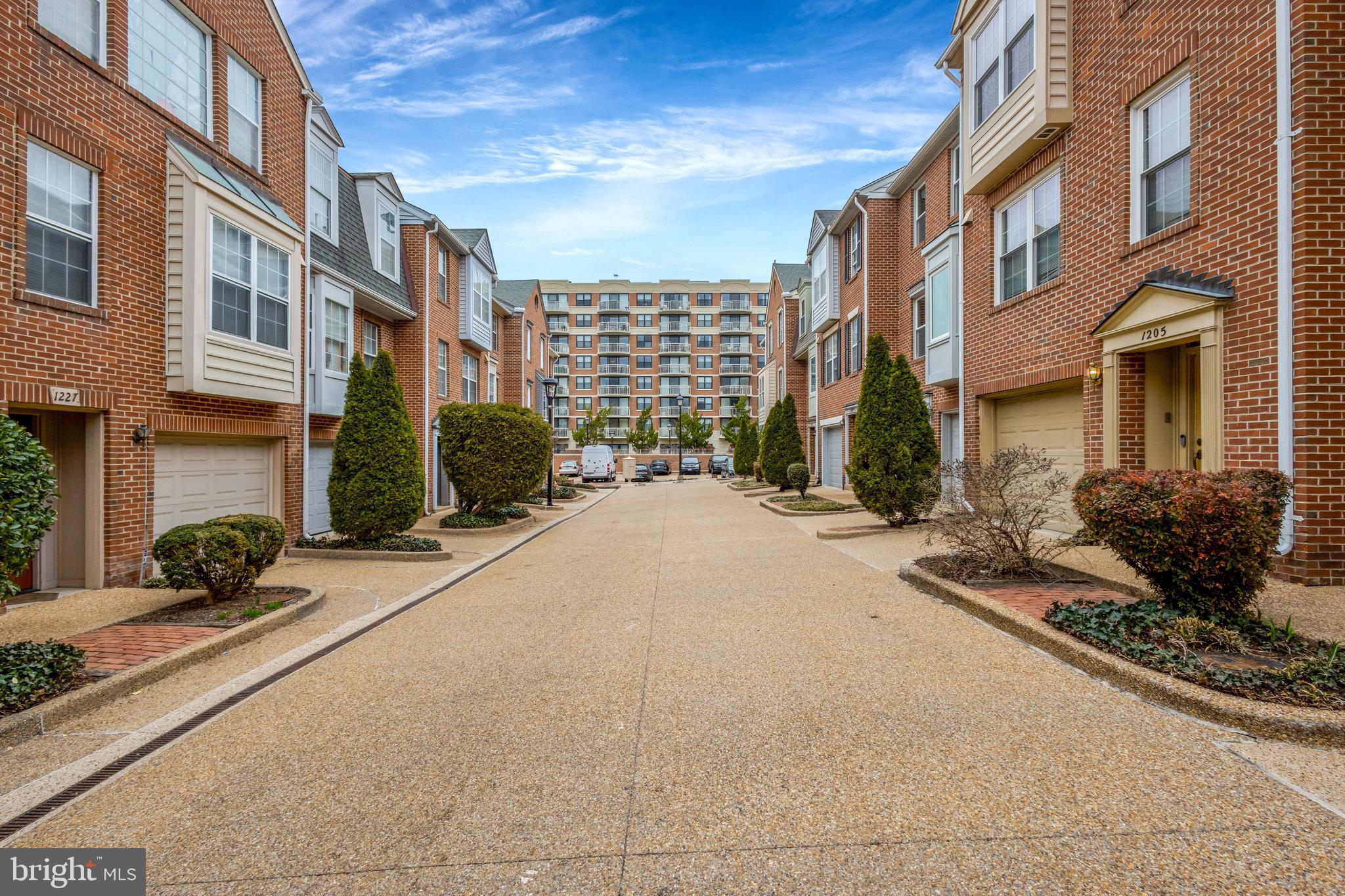 BRADDOCK PLACE - Residential Lease