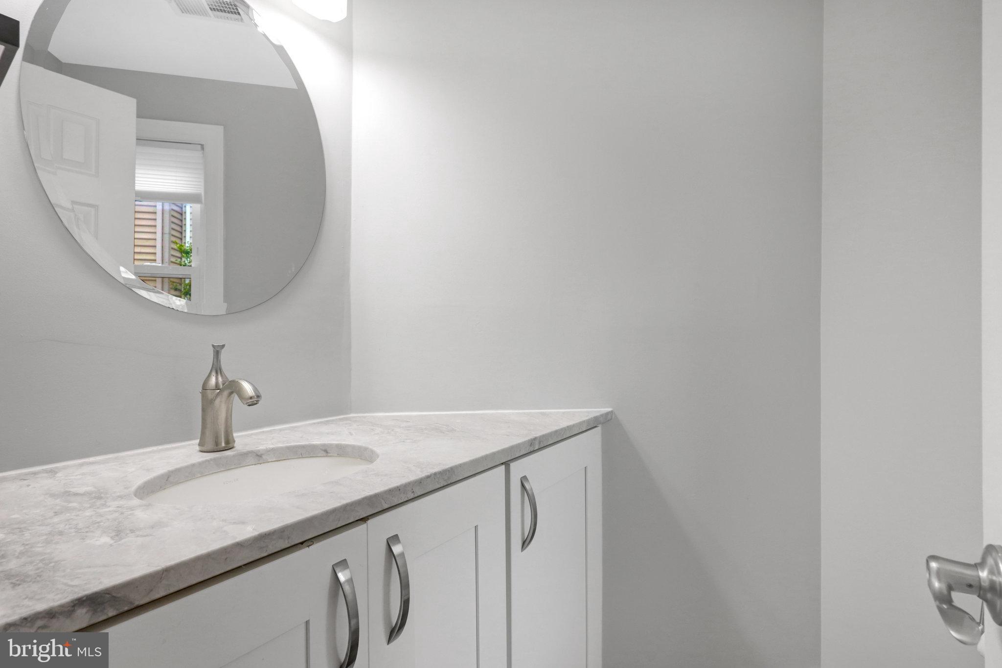 BRADDOCK PLACE - Residential Lease