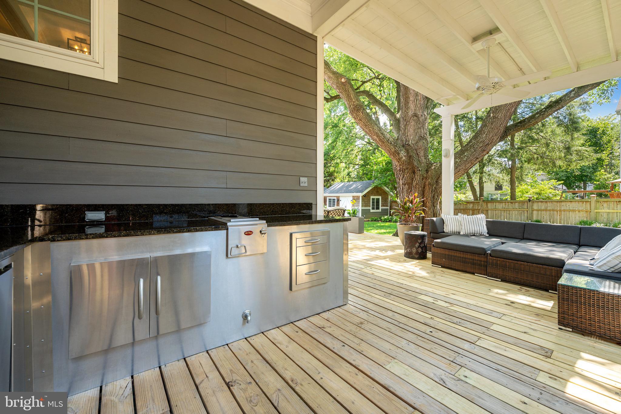 ARLINGTON HEIGHTS - Residential