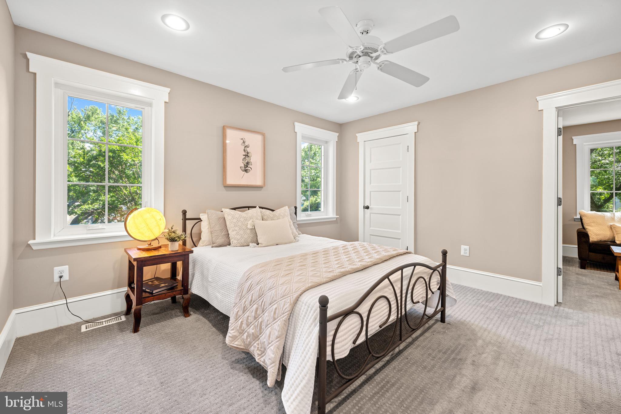 ARLINGTON HEIGHTS - Residential