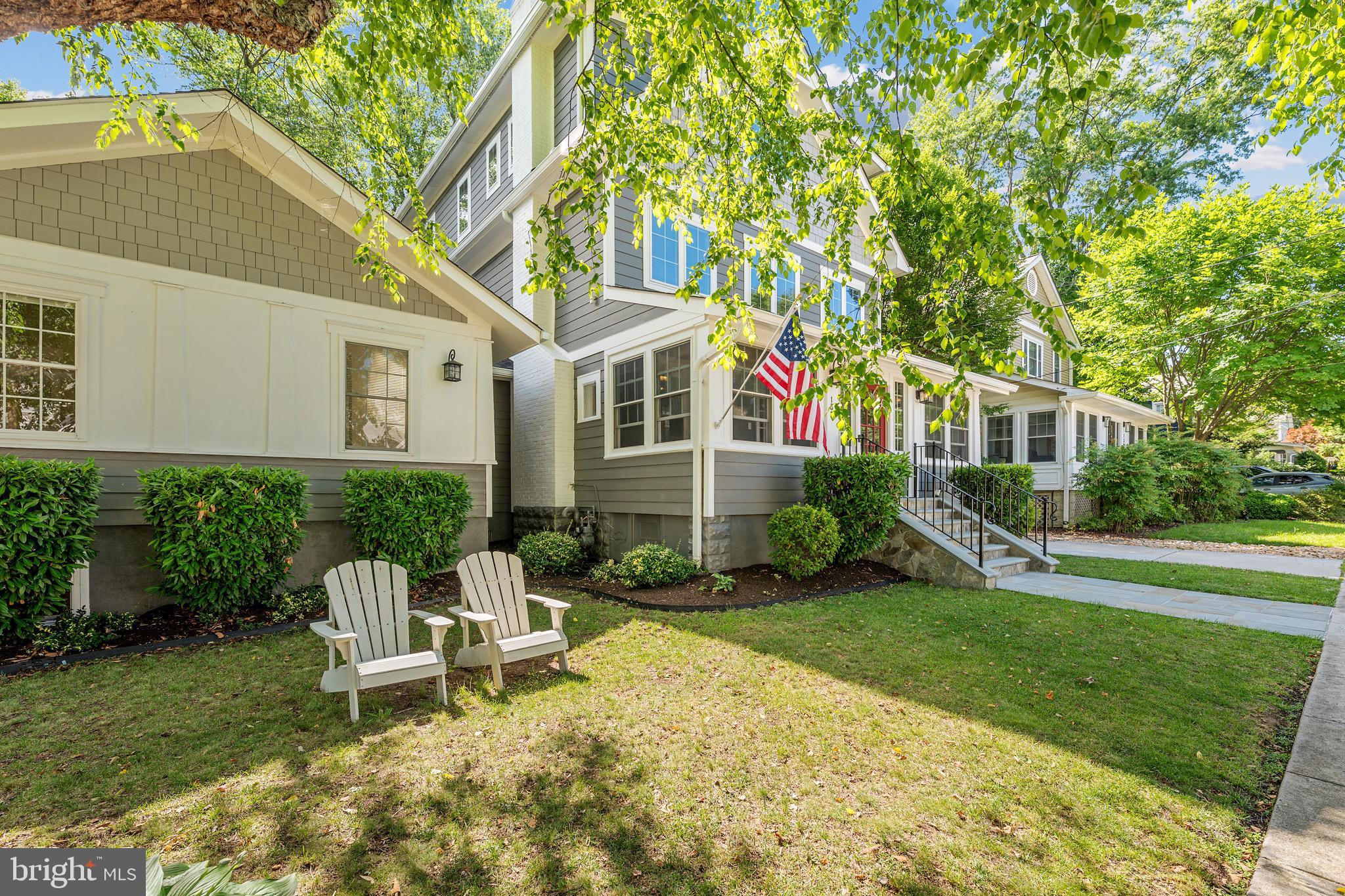 ARLINGTON HEIGHTS - Residential