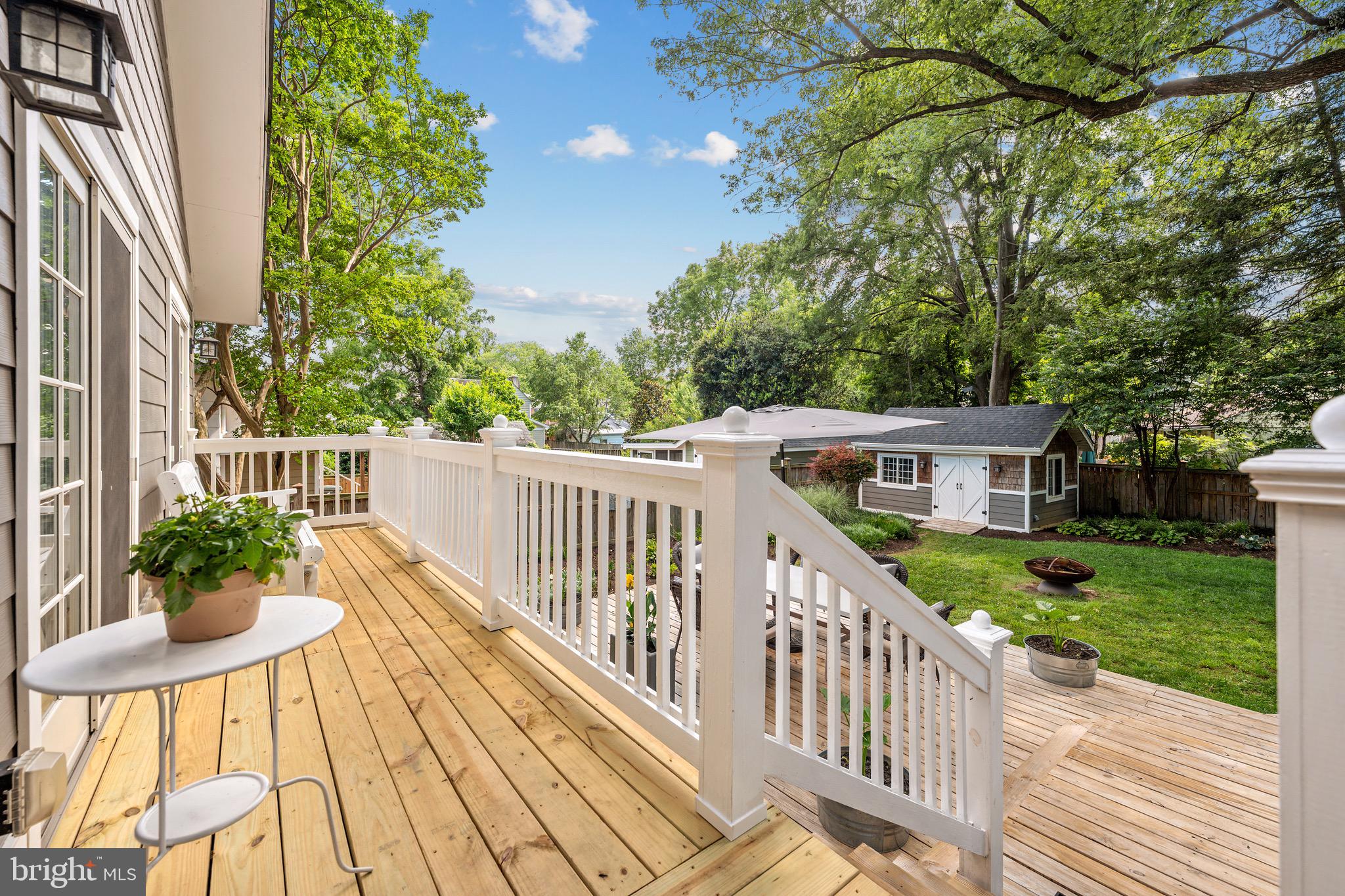 ARLINGTON HEIGHTS - Residential