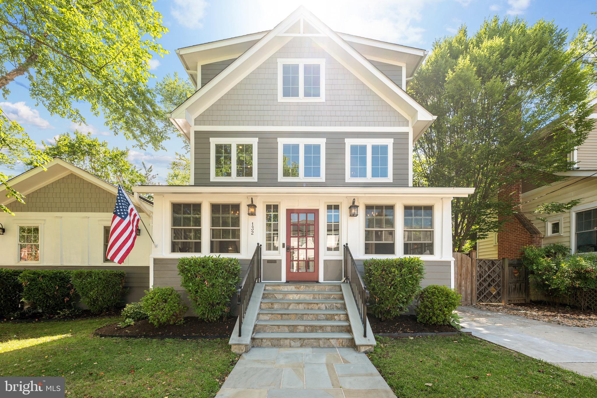 ARLINGTON HEIGHTS - Residential