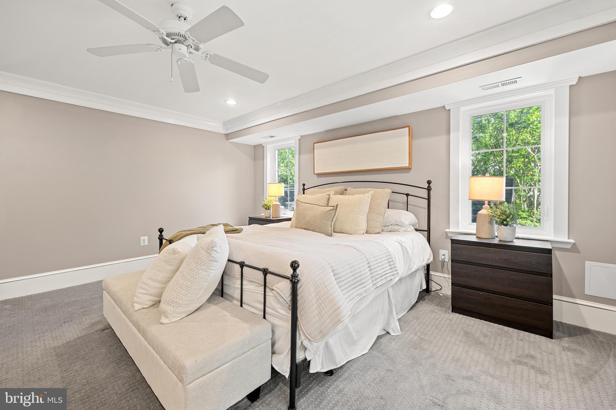 ARLINGTON HEIGHTS - Residential