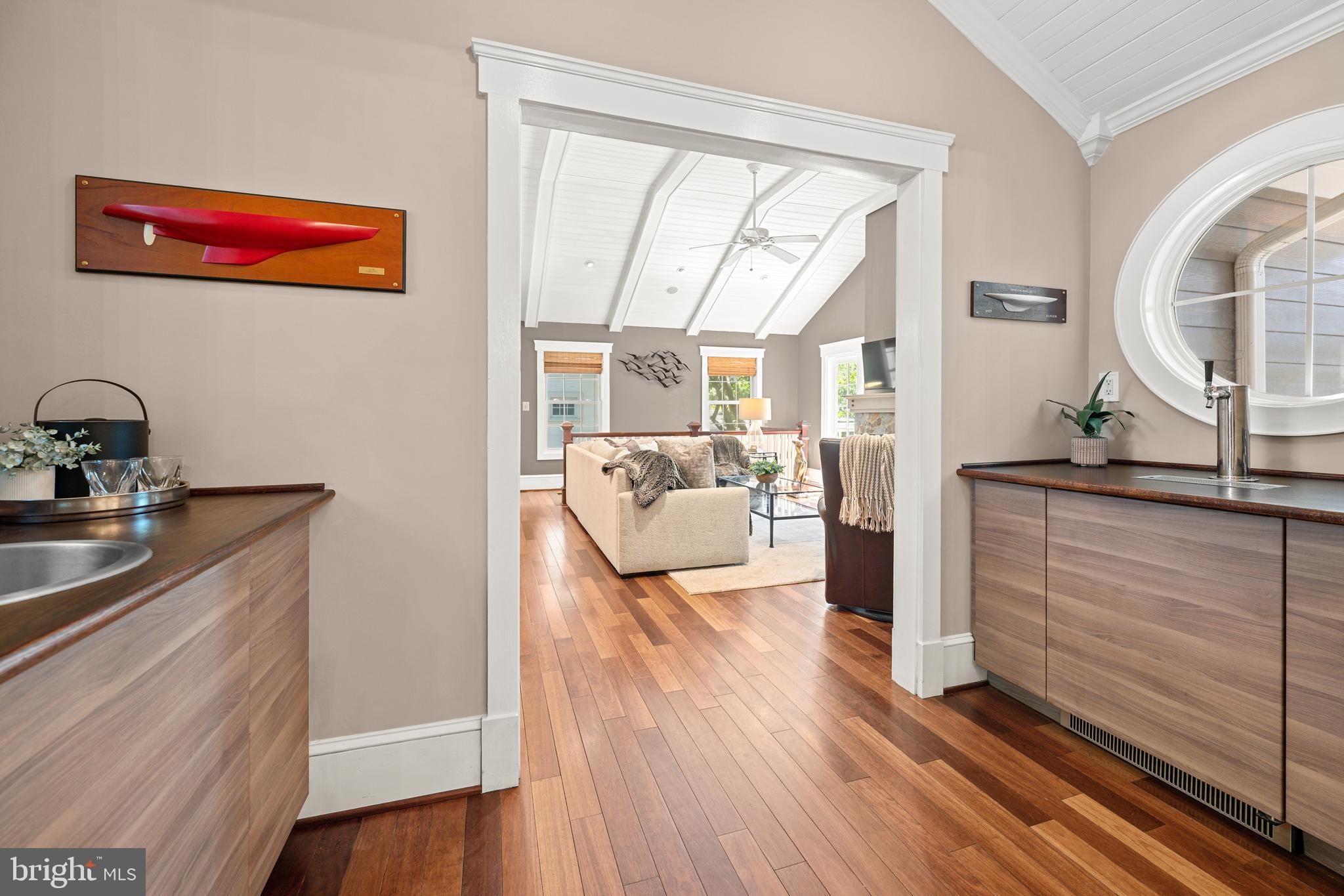 ARLINGTON HEIGHTS - Residential