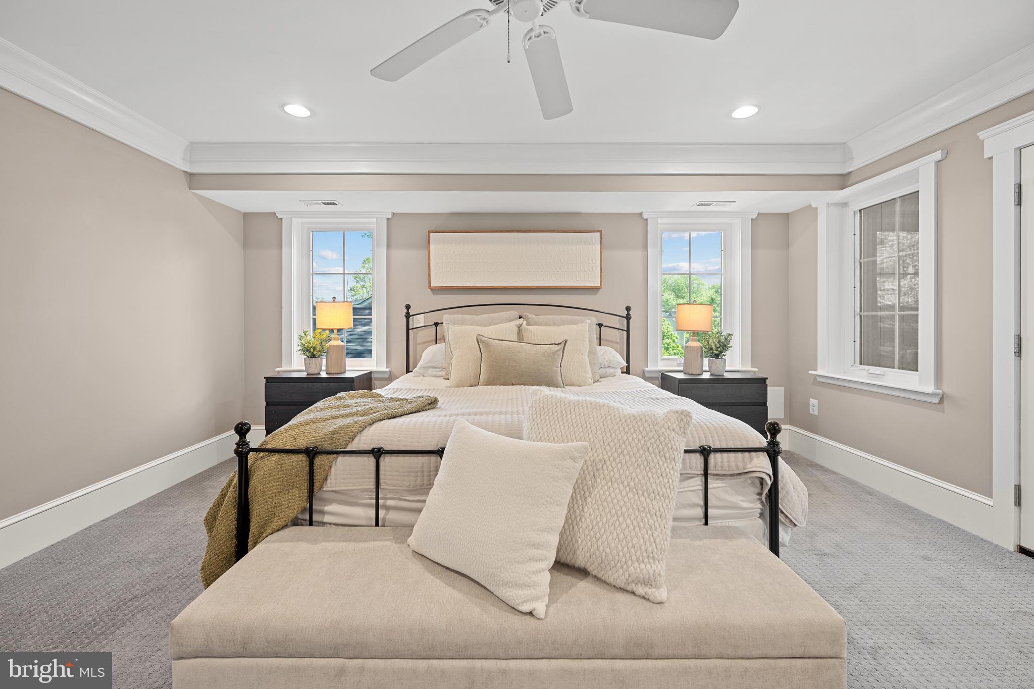 ARLINGTON HEIGHTS - Residential