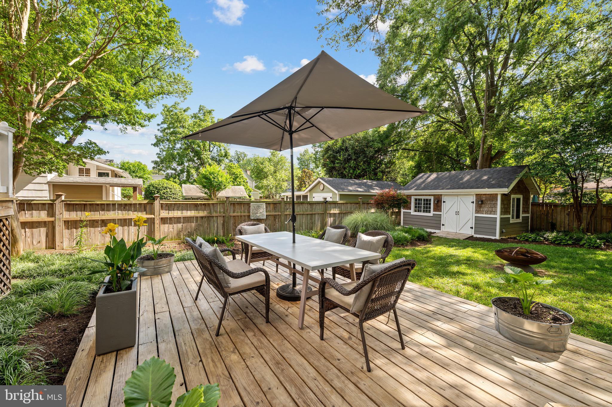 ARLINGTON HEIGHTS - Residential
