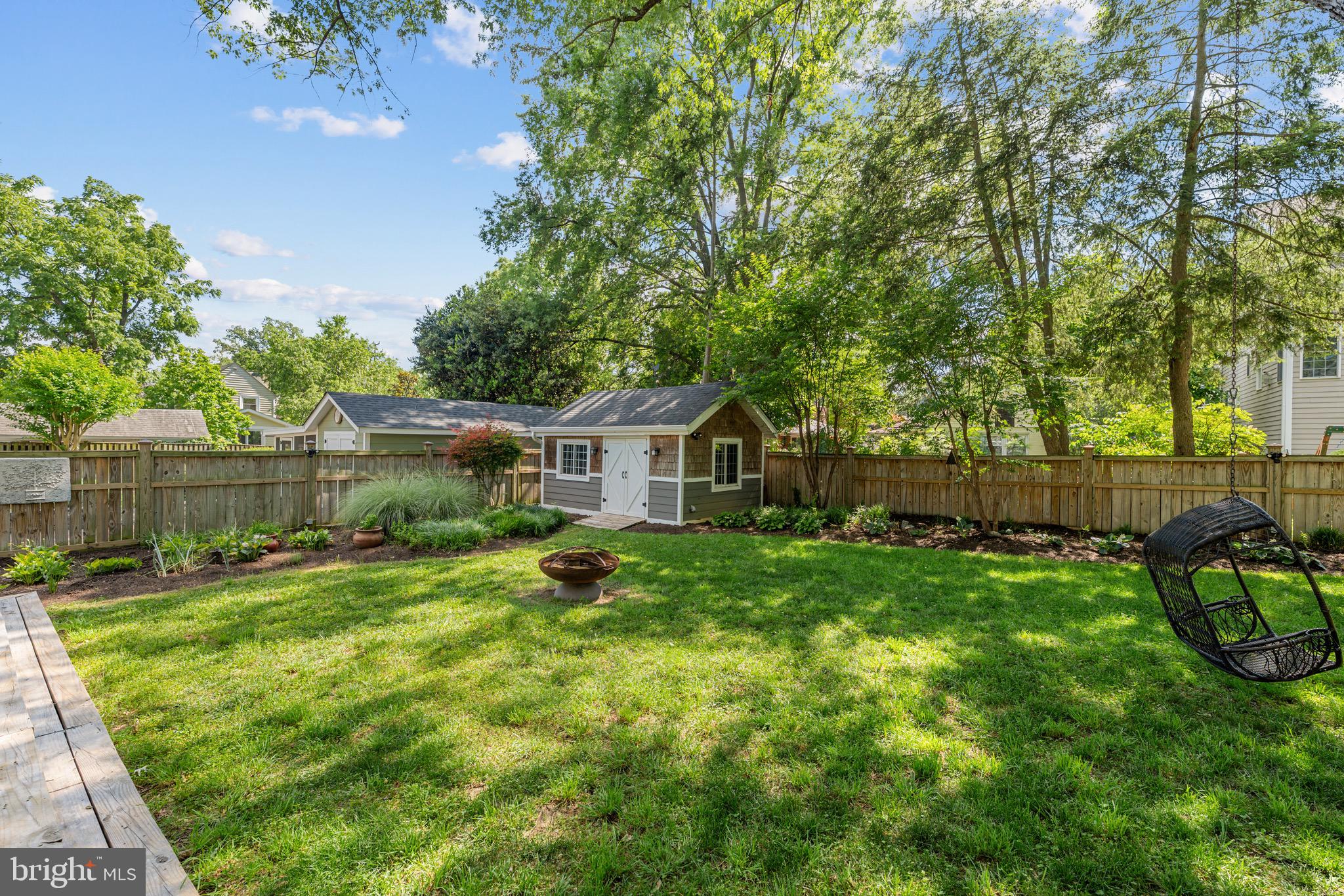 ARLINGTON HEIGHTS - Residential