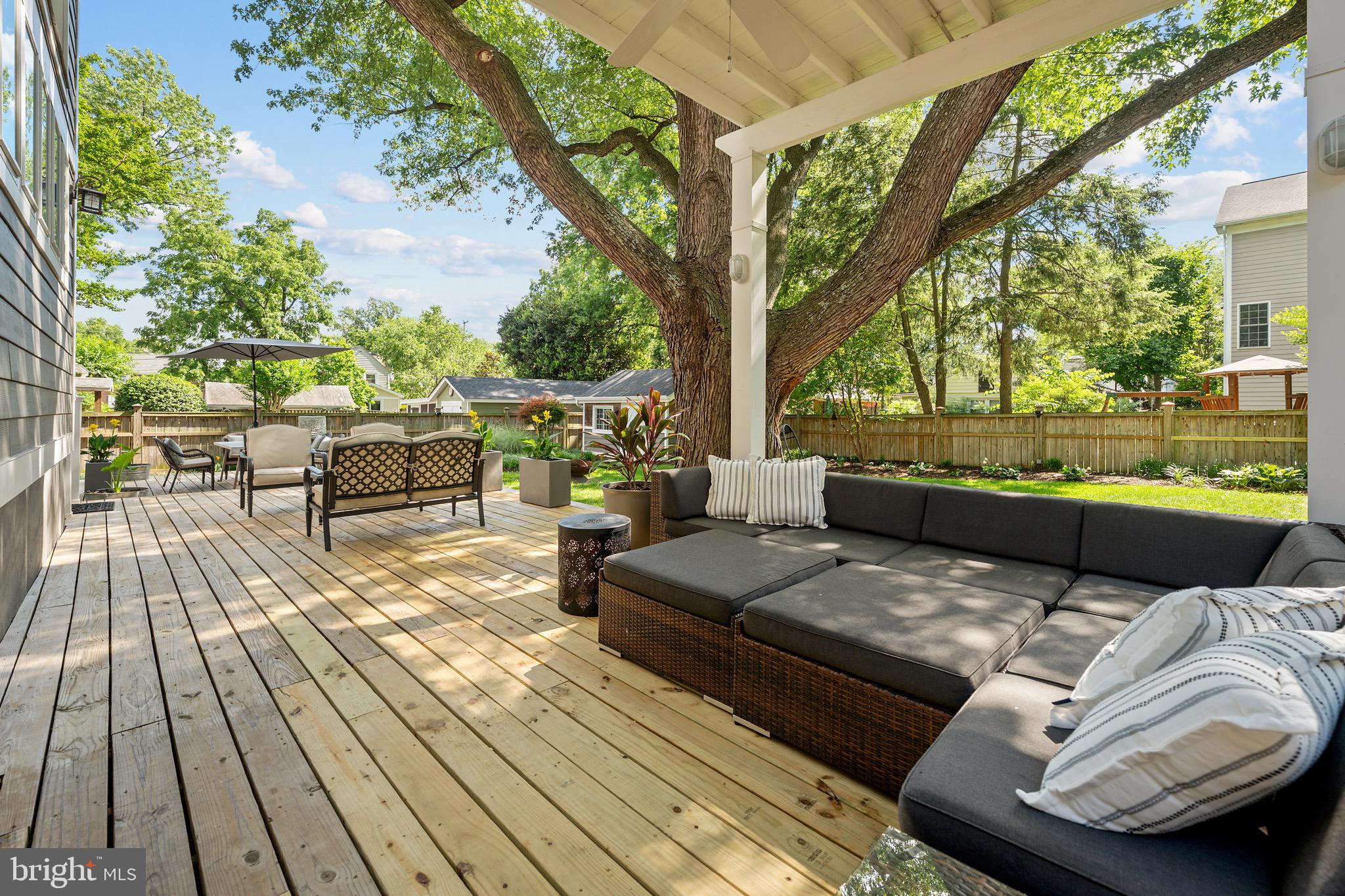 ARLINGTON HEIGHTS - Residential