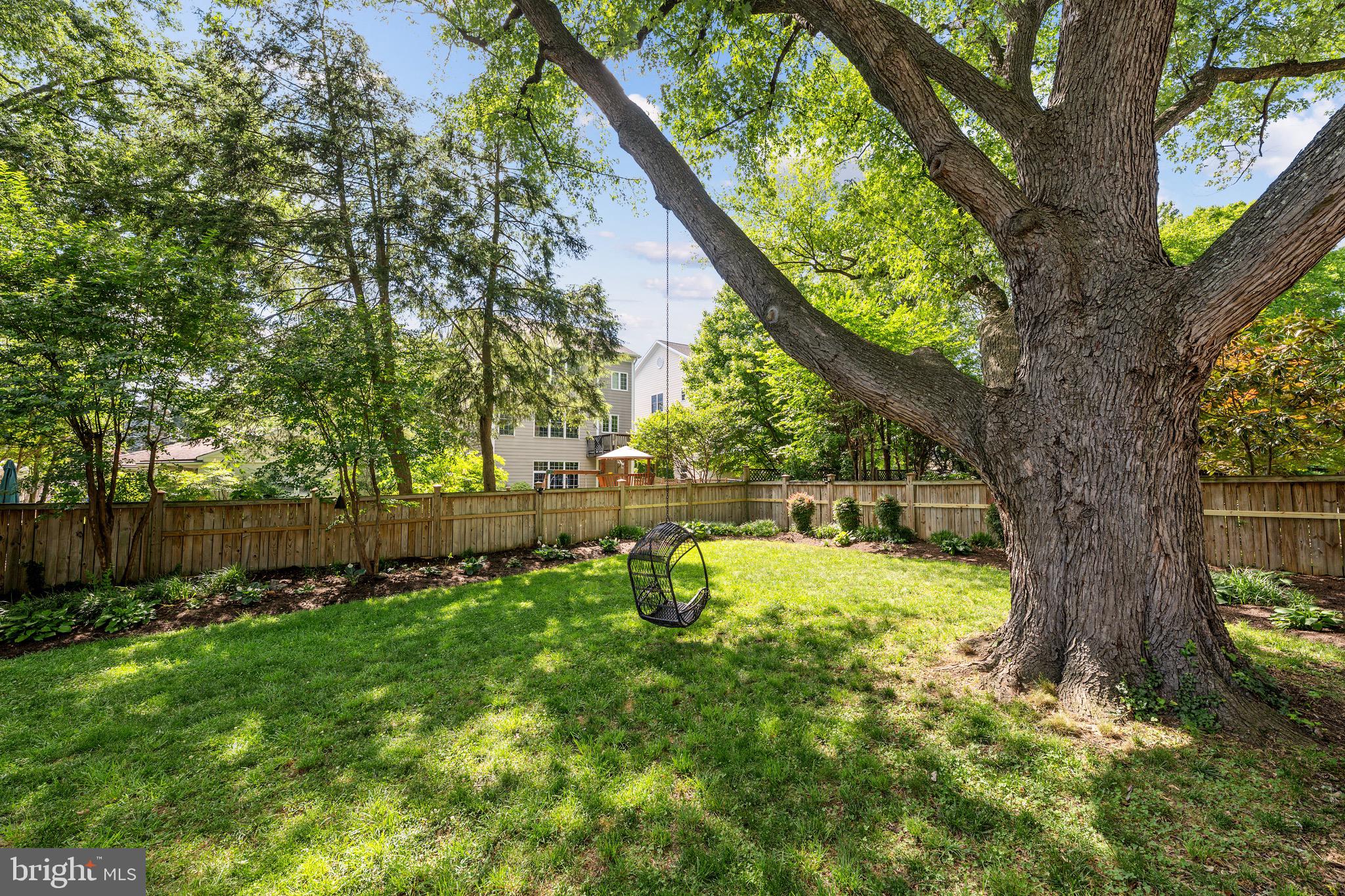 ARLINGTON HEIGHTS - Residential