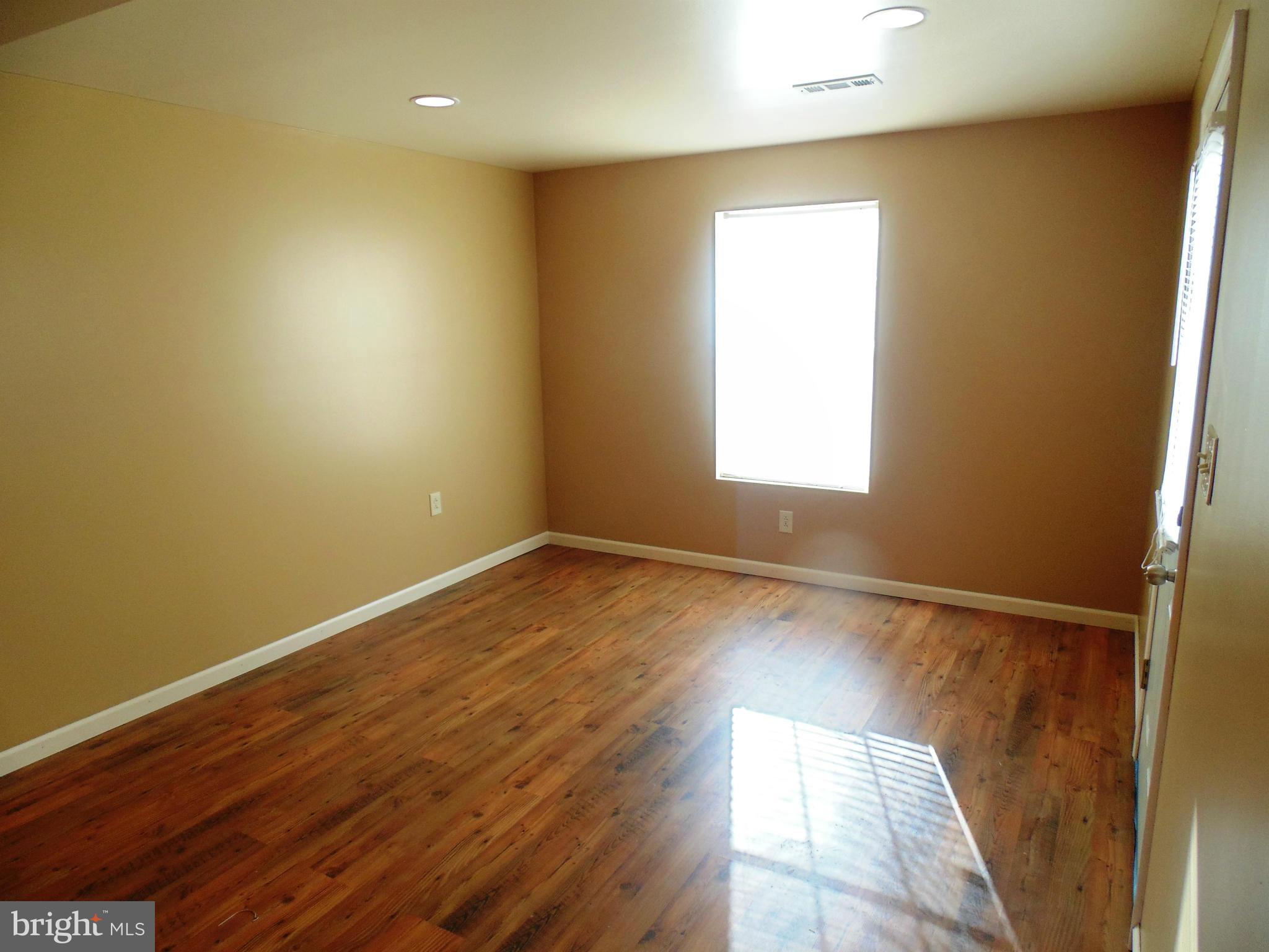 PLEASANT VIEW - Residential Lease