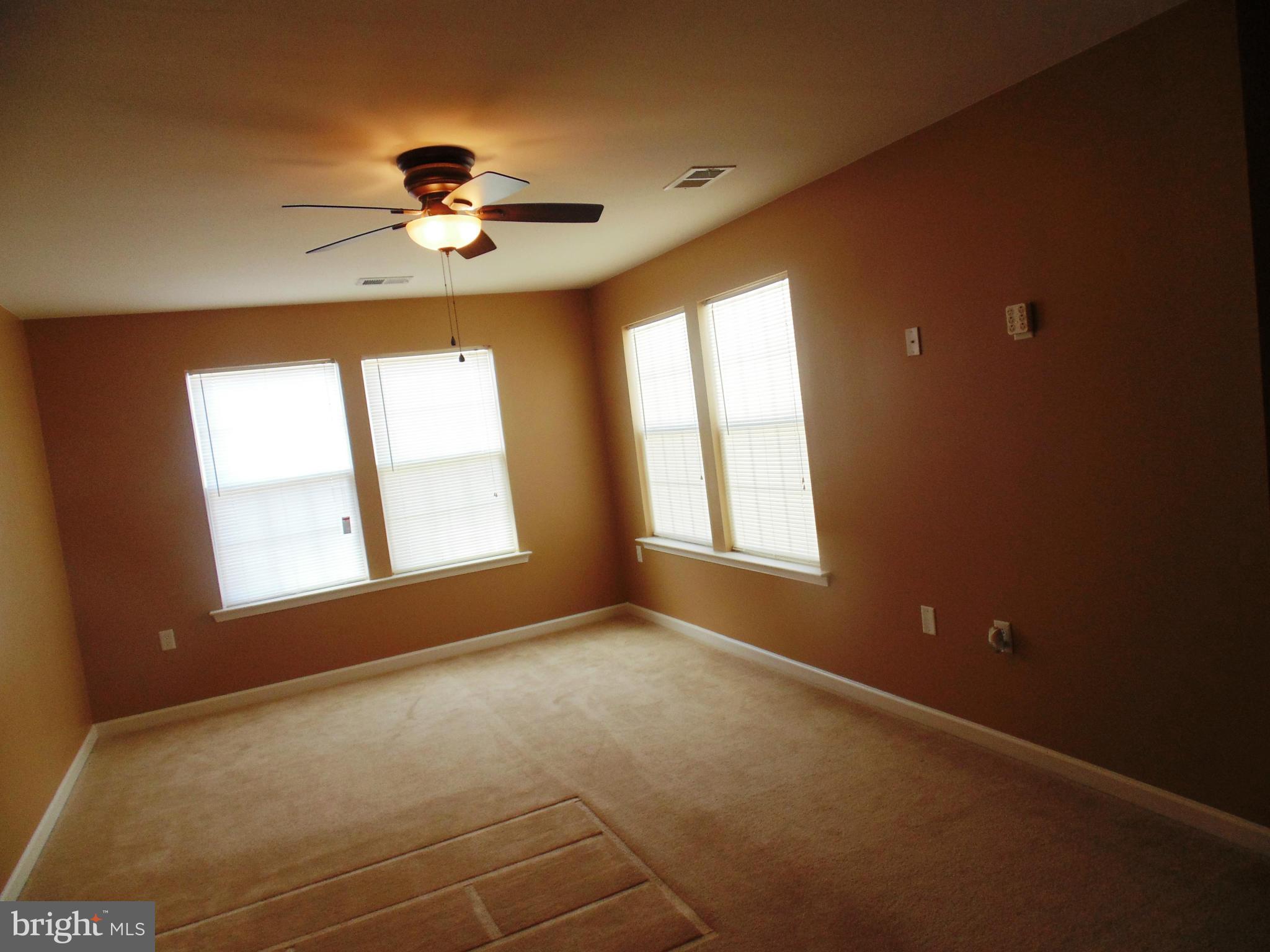 PLEASANT VIEW - Residential Lease