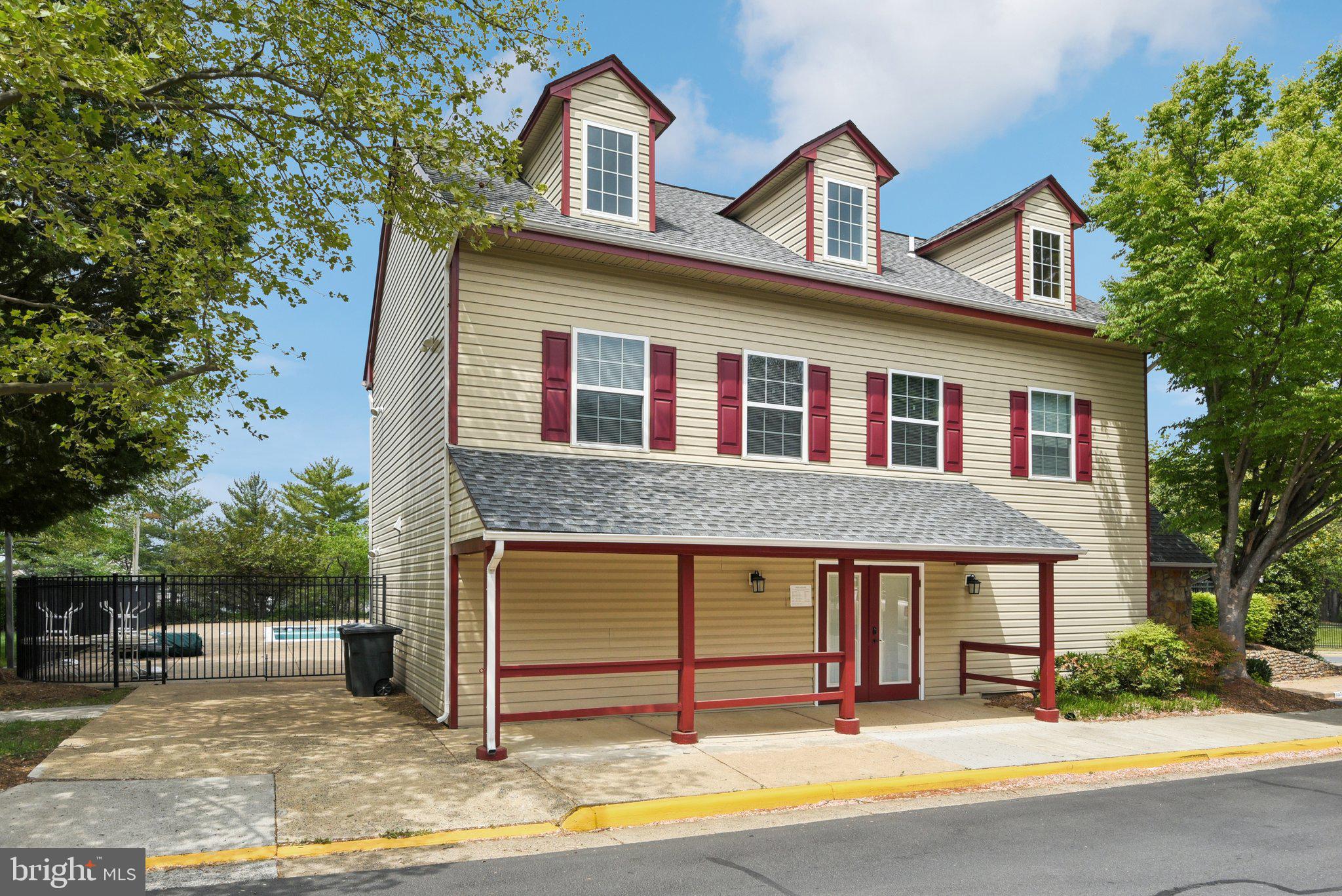 CENTER RIDGE - Residential