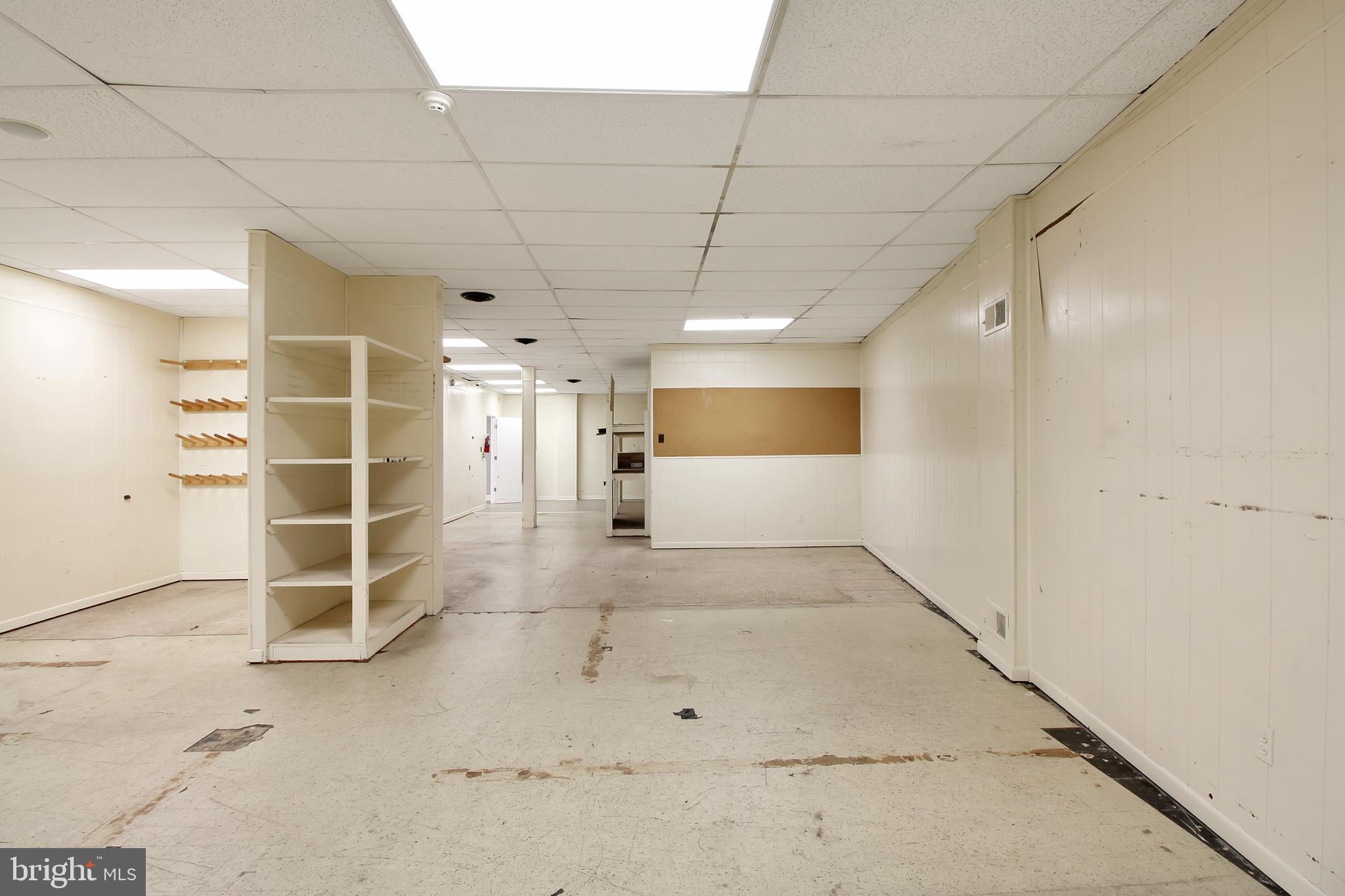 WOODSIDE PARK - Commercial Lease