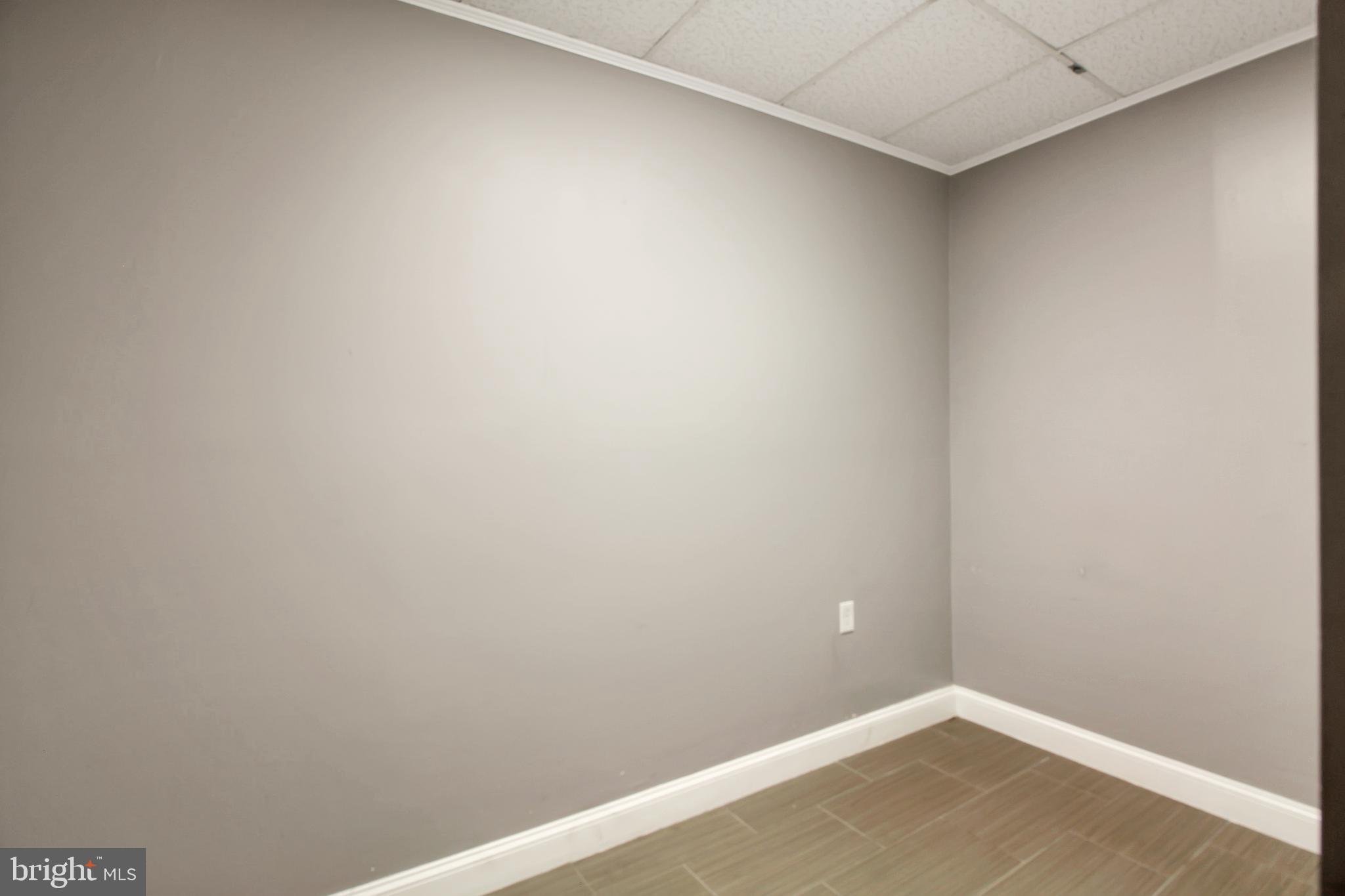 WOODSIDE PARK - Commercial Lease