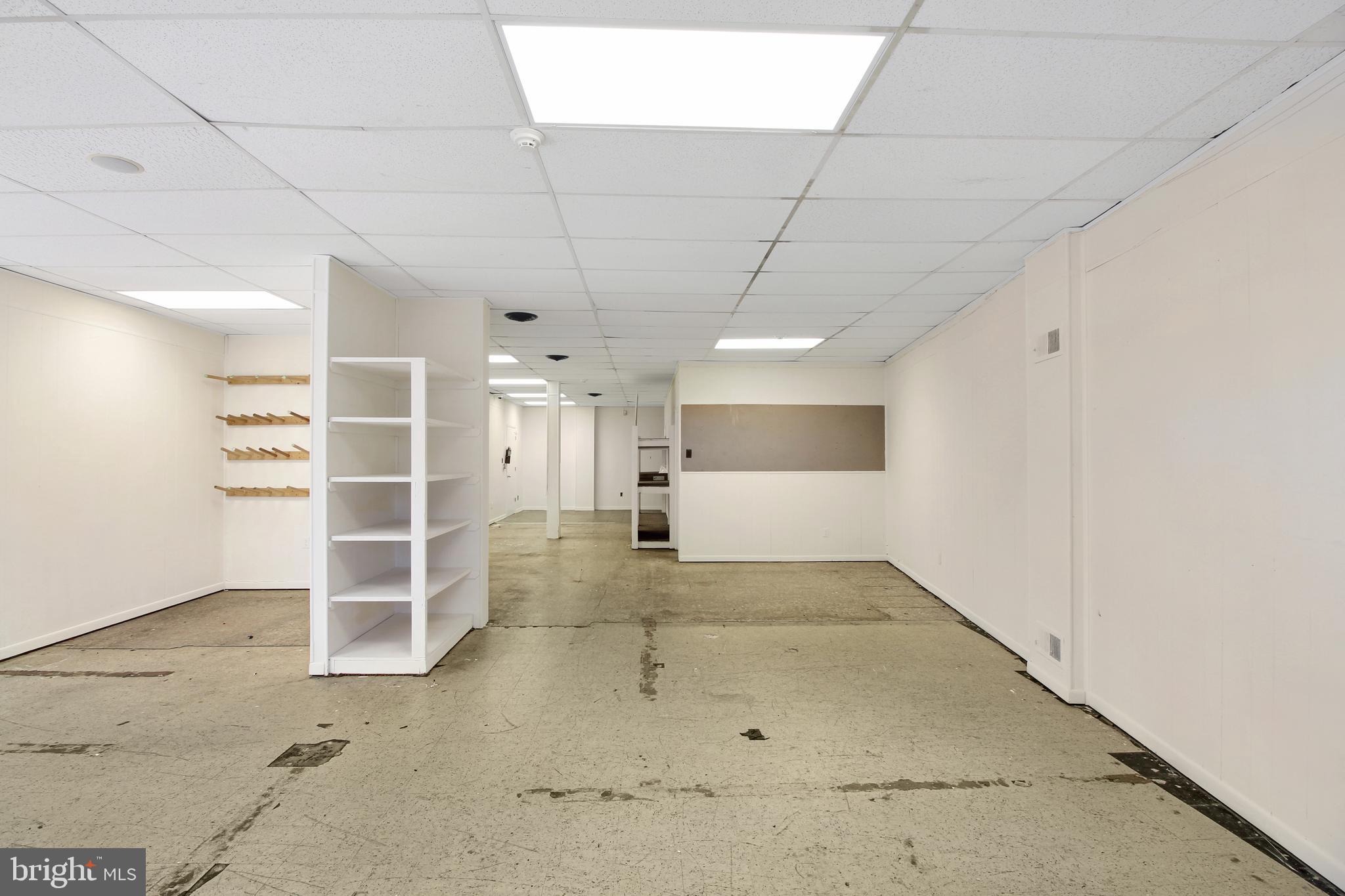 WOODSIDE PARK - Commercial Lease