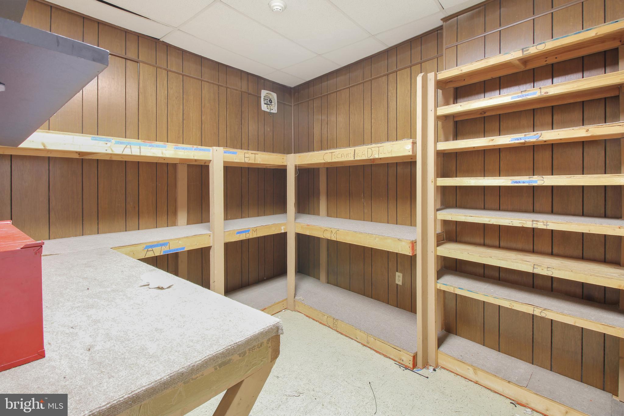 WOODSIDE PARK - Commercial Lease