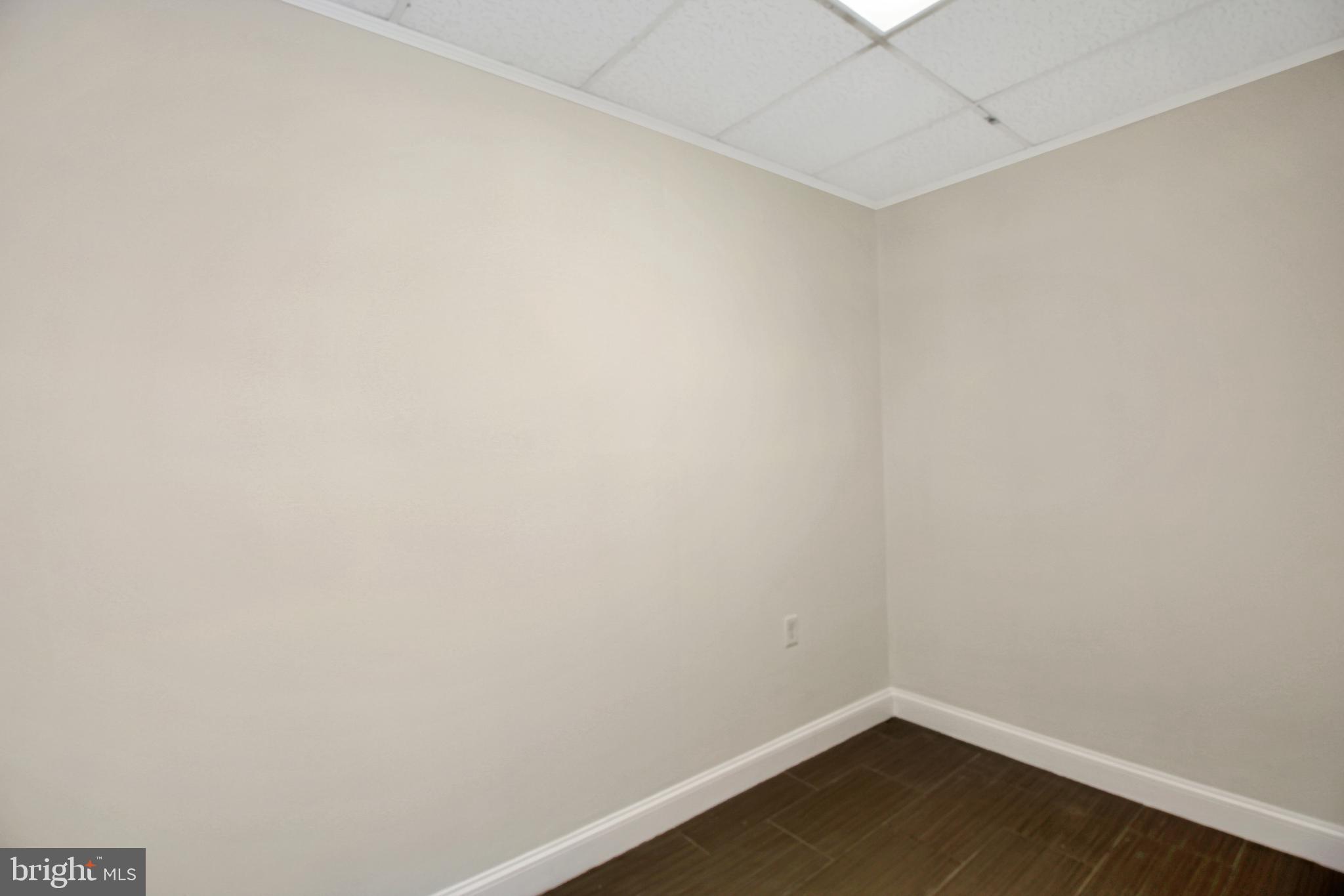 WOODSIDE PARK - Commercial Lease