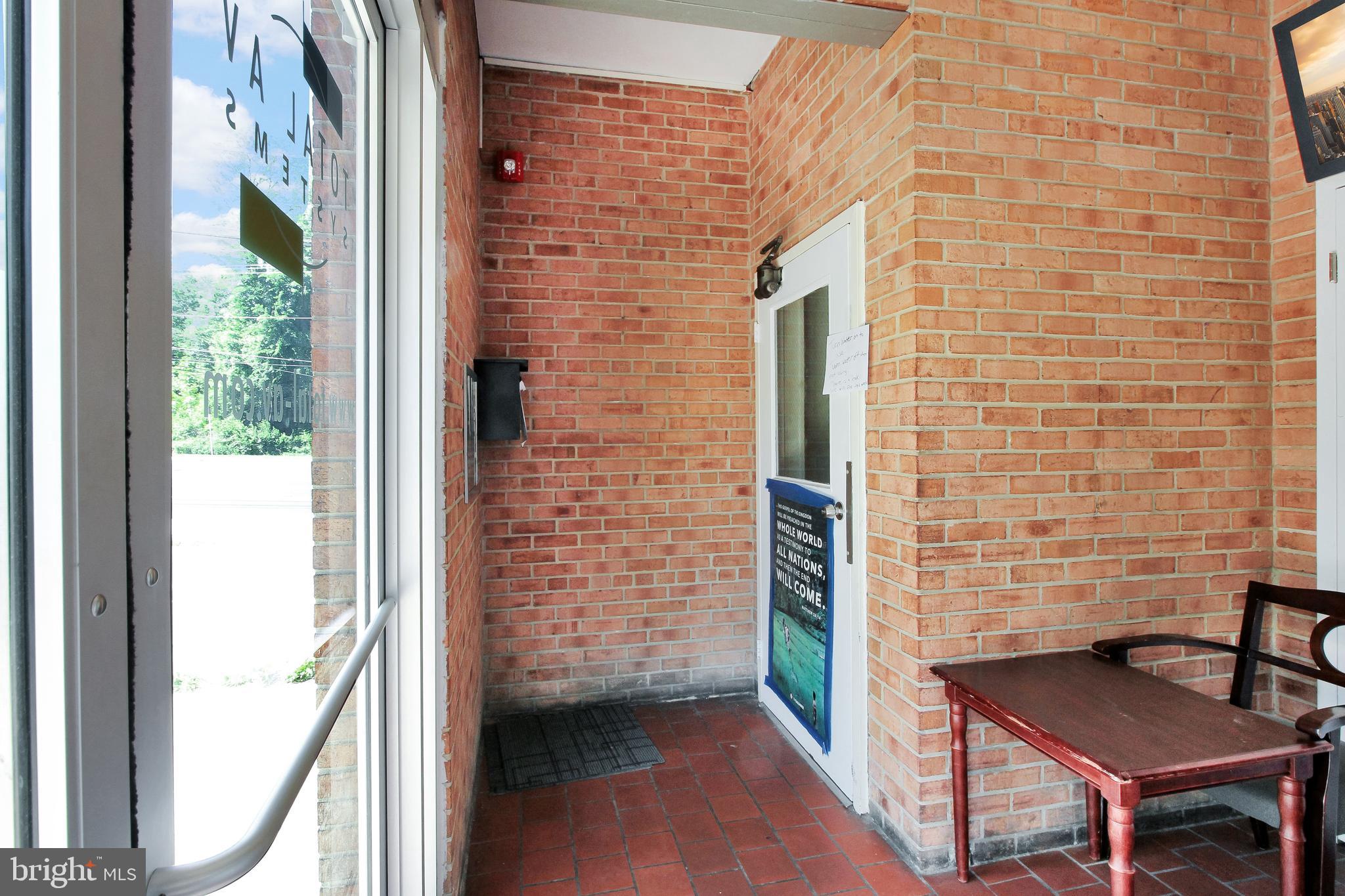 WOODSIDE PARK - Commercial Lease