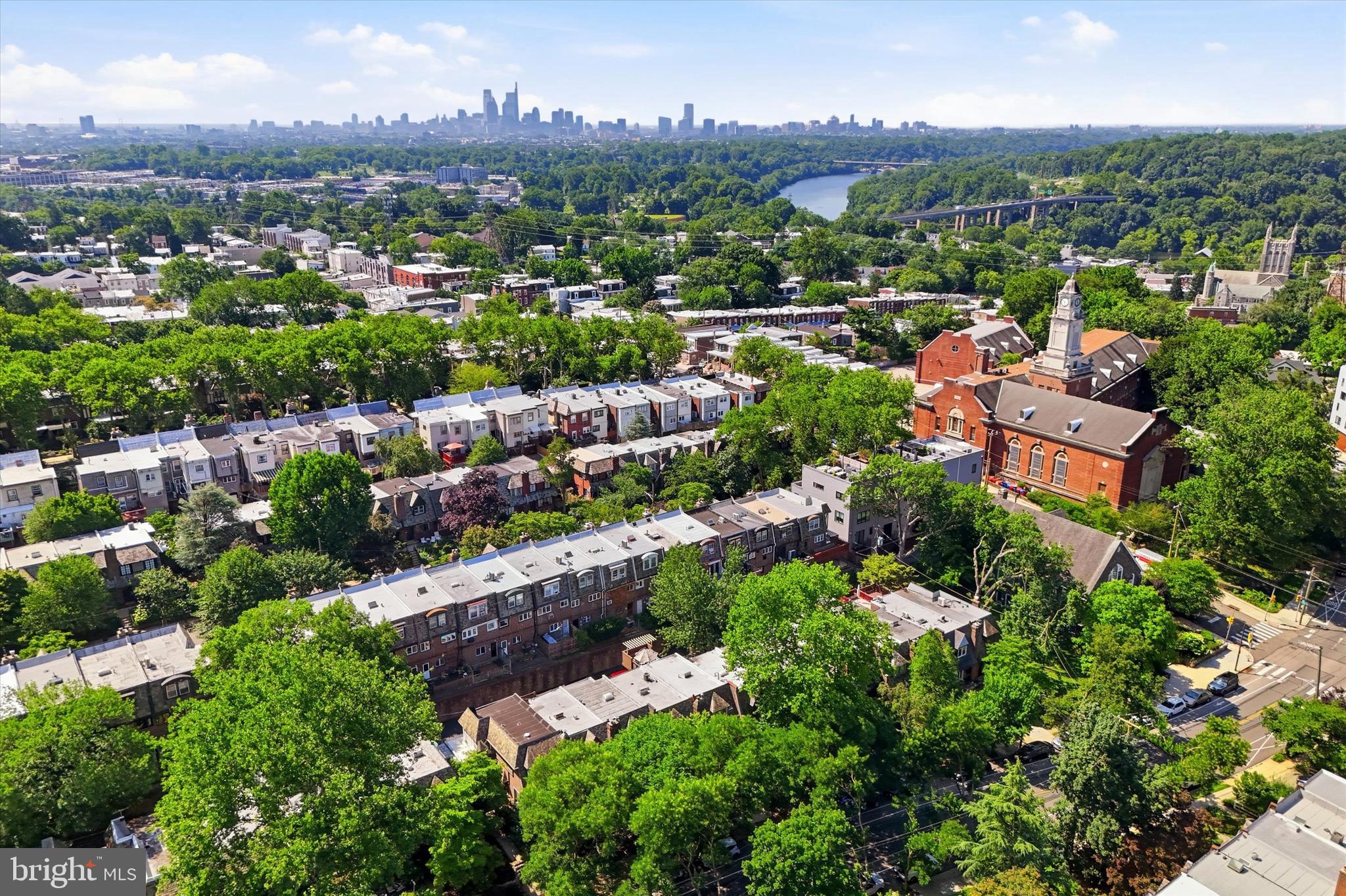 EAST FALLS - Residential