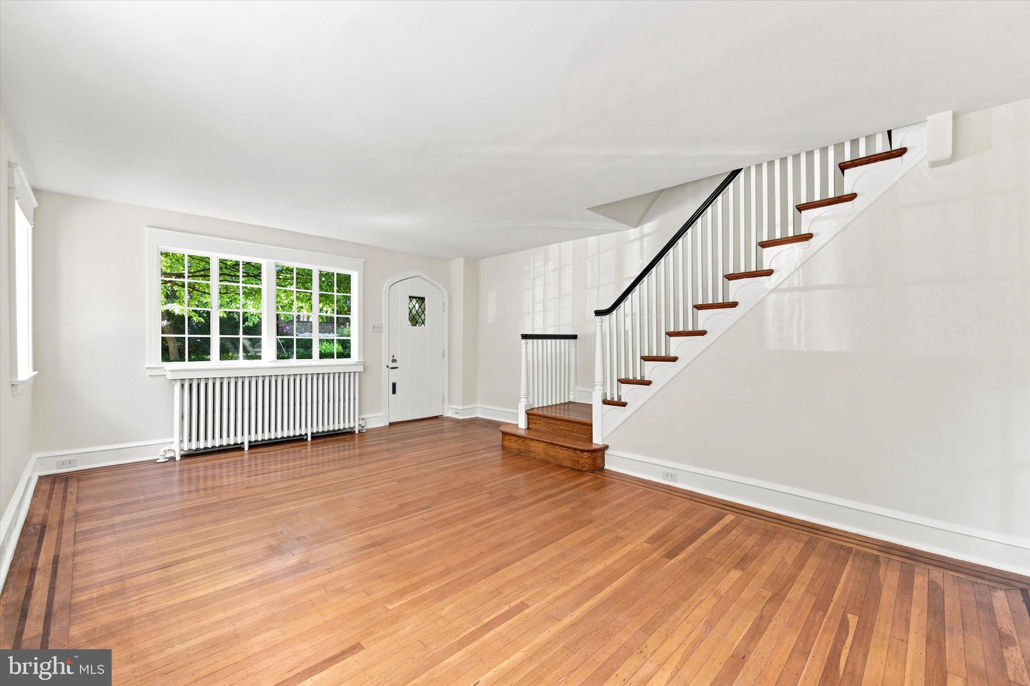 EAST FALLS - Residential