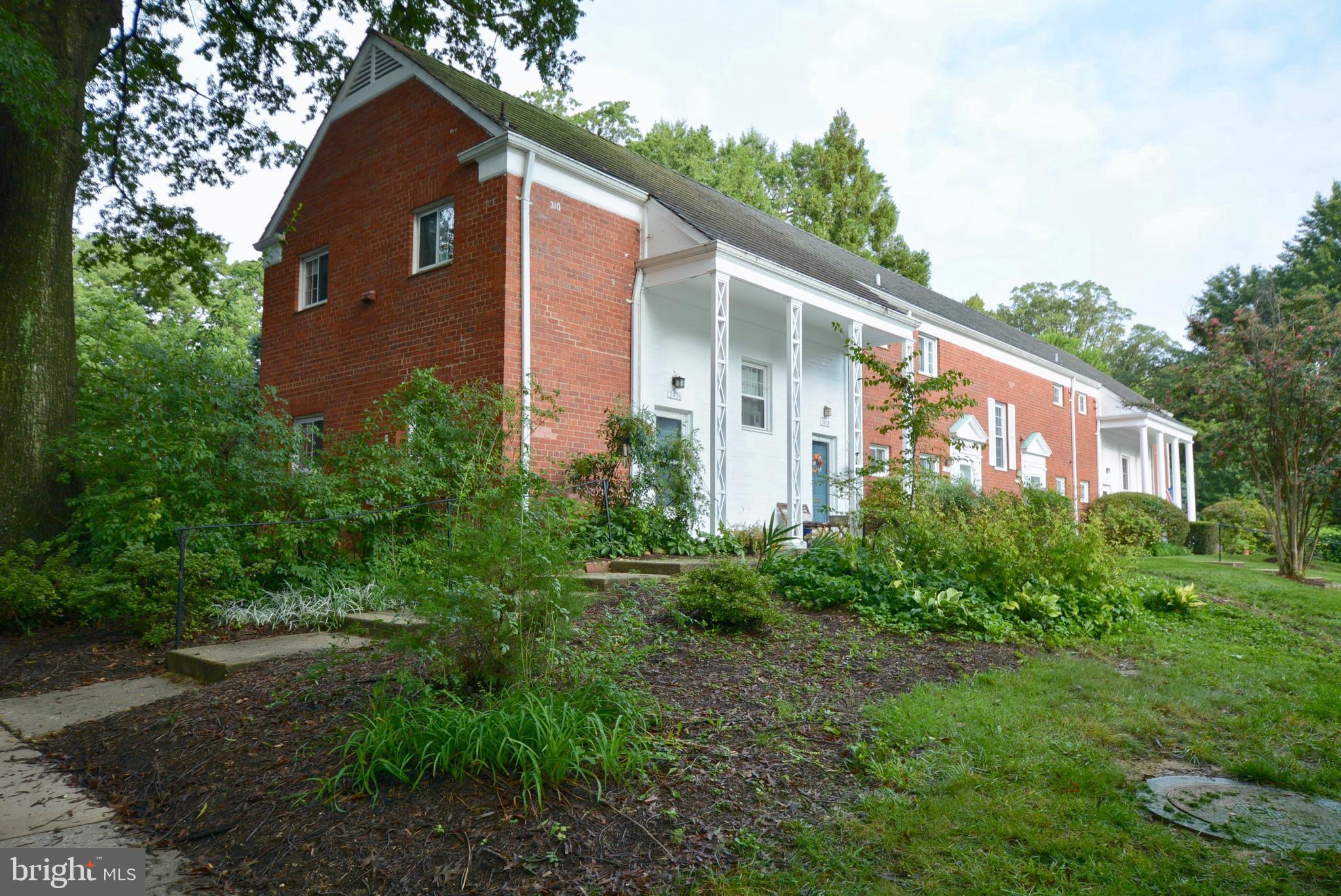 PARK  FAIRFAX - Residential Lease