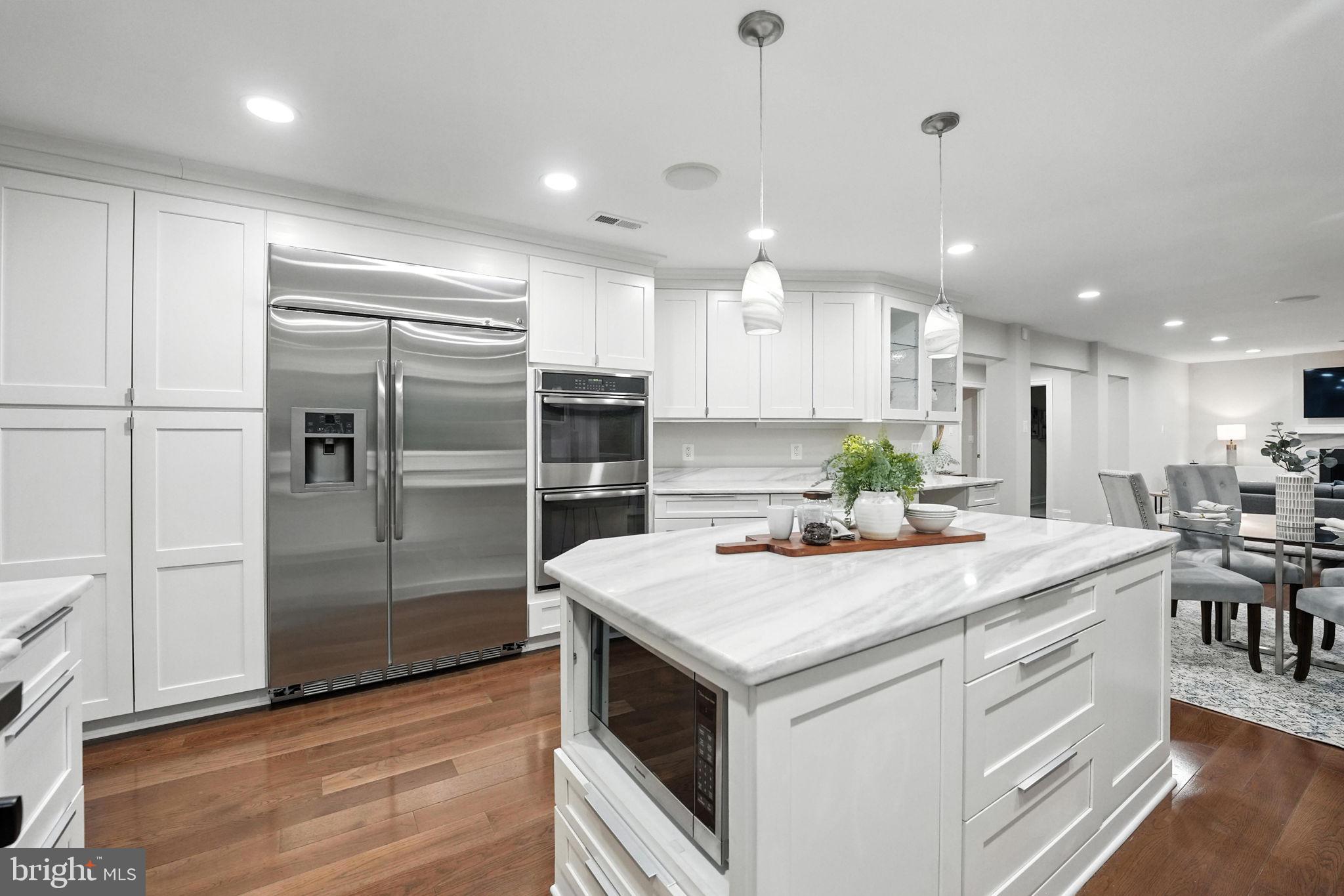 LANGLEY OAKS - Residential