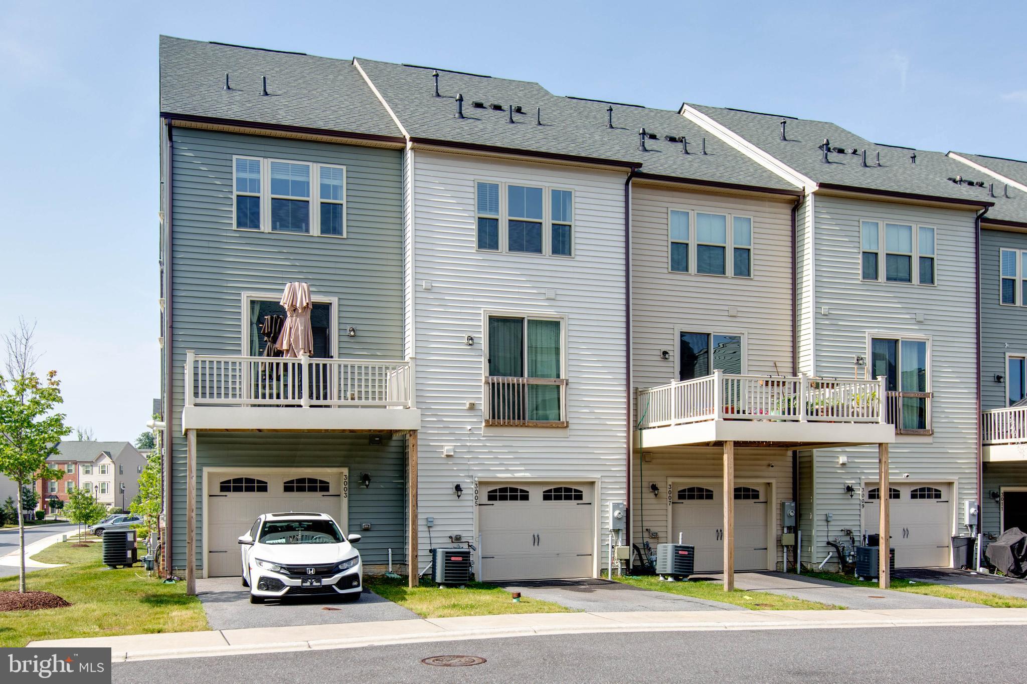 PARKSIDE - Residential