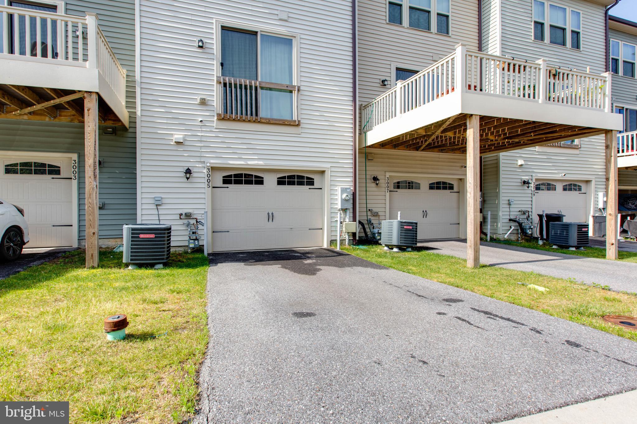 PARKSIDE - Residential
