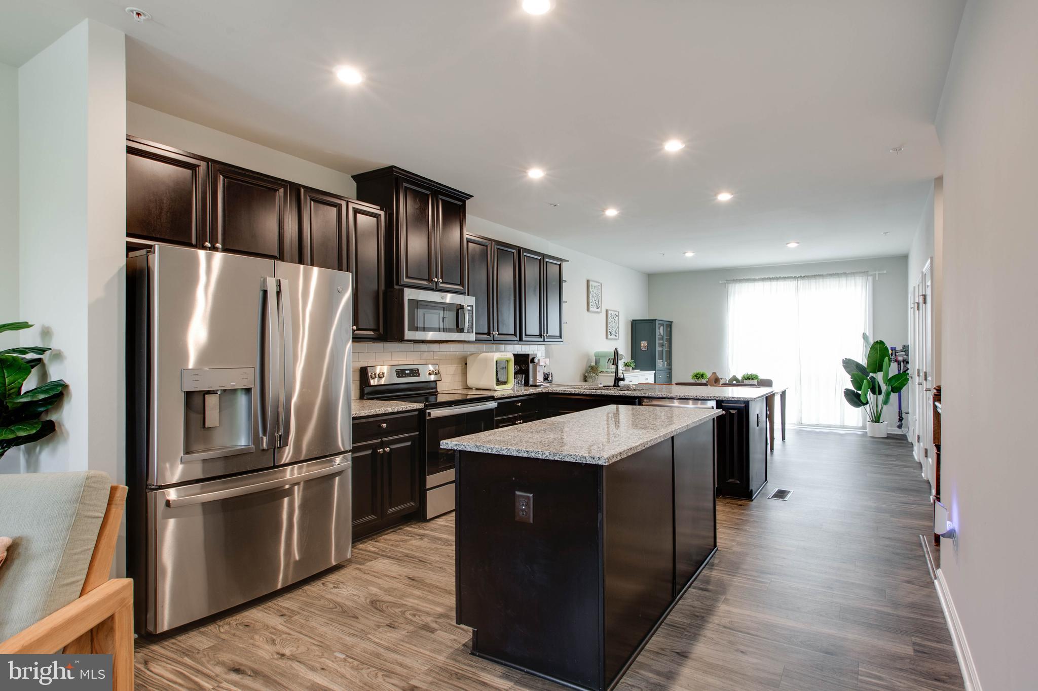 PARKSIDE - Residential
