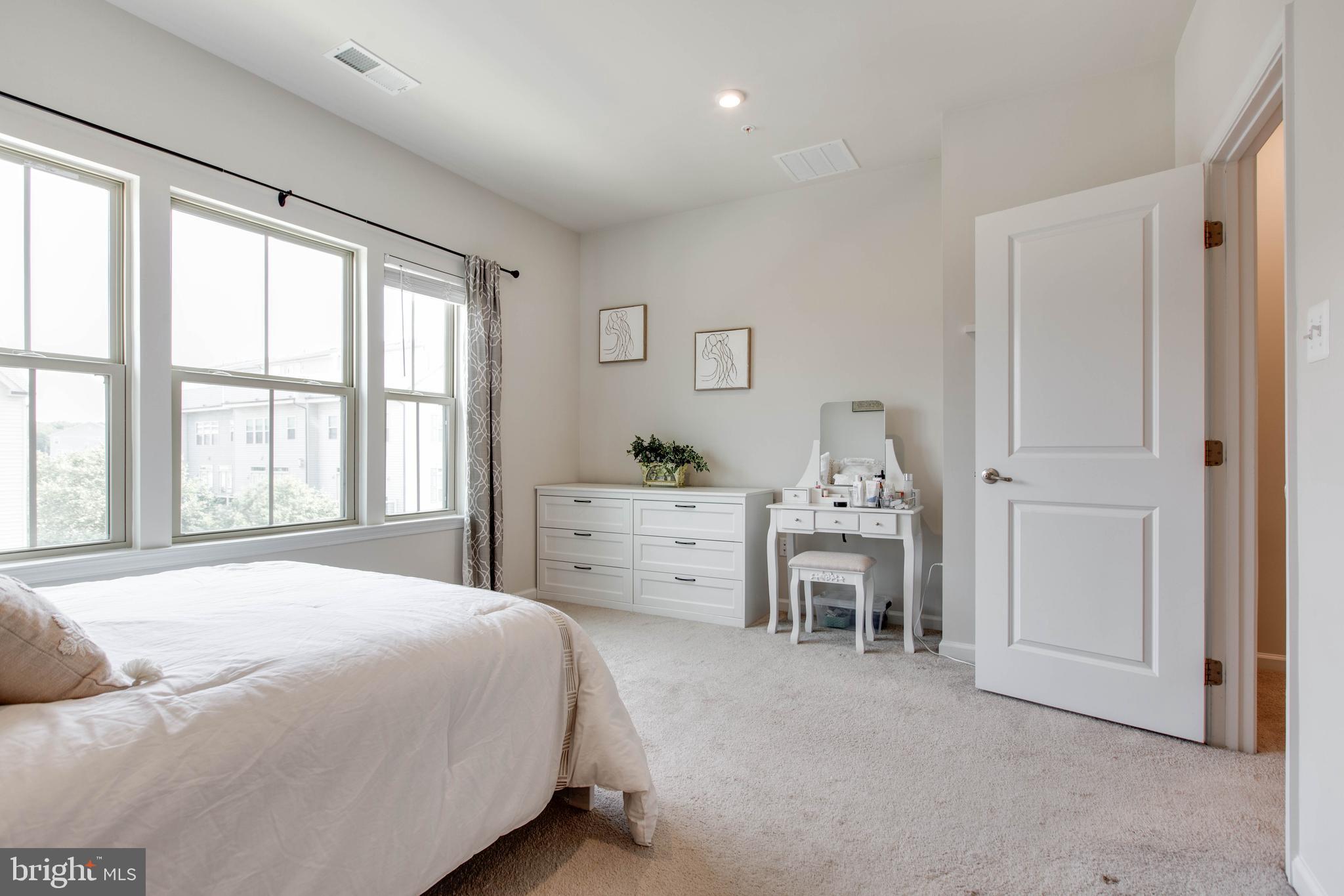 PARKSIDE - Residential
