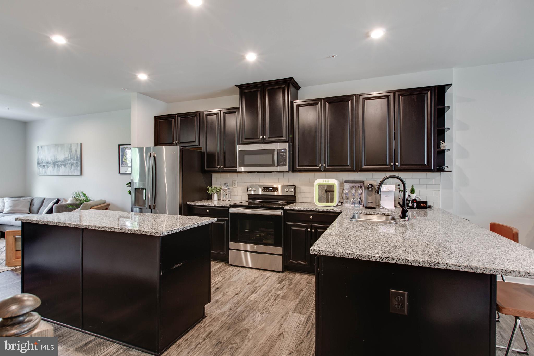 PARKSIDE - Residential