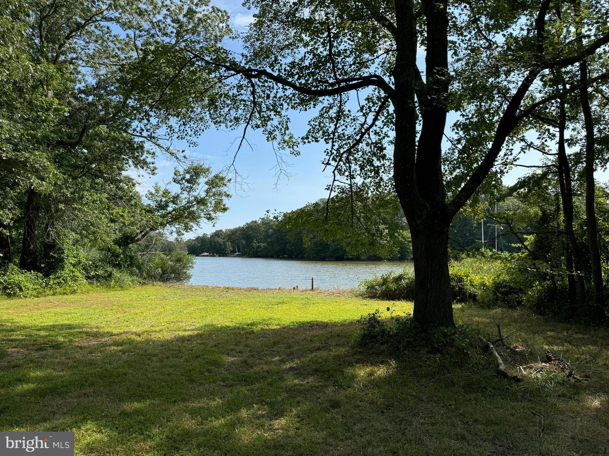 WEST RIVER - Land