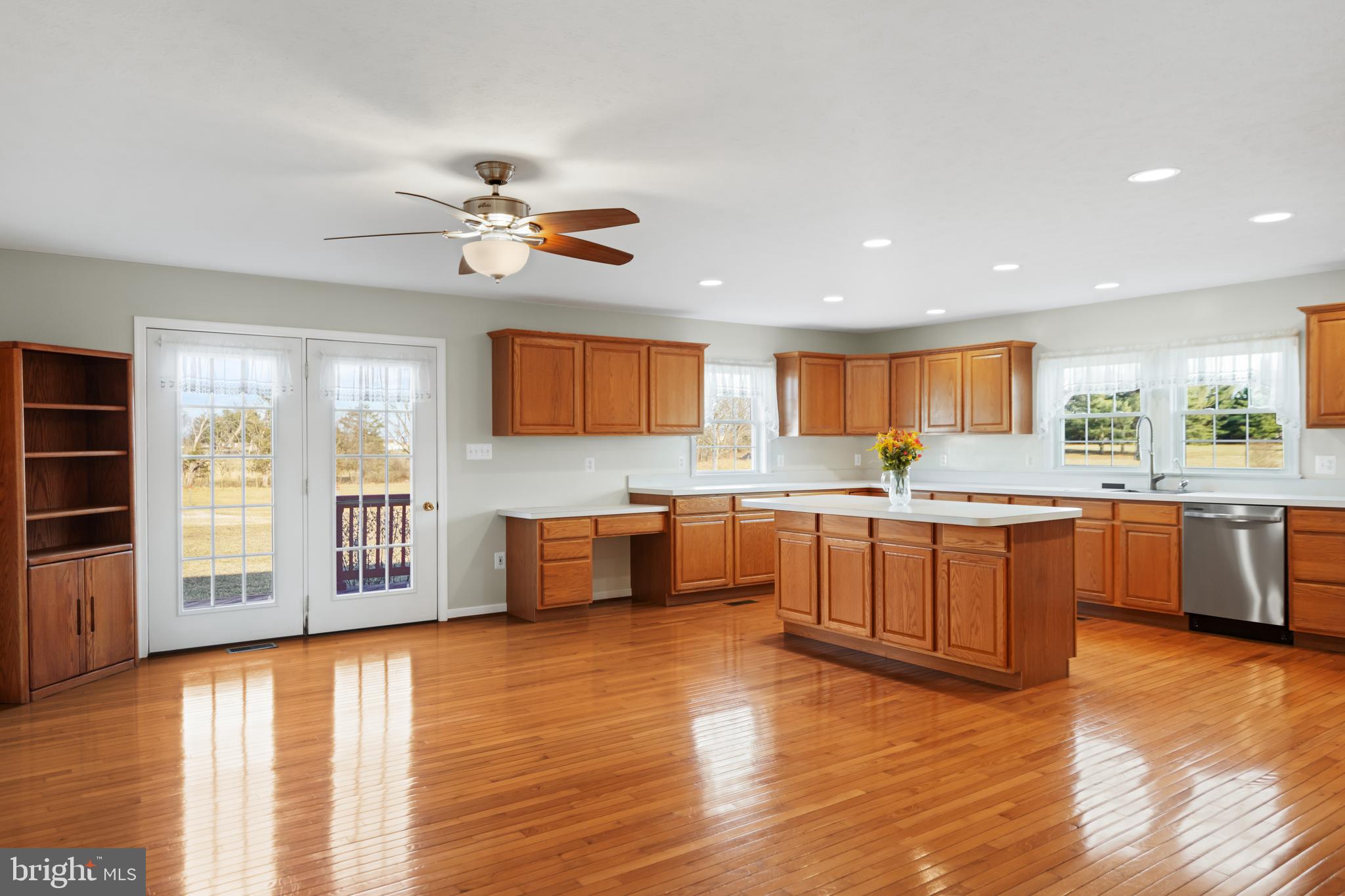 WINDSOR FARMS - Residential