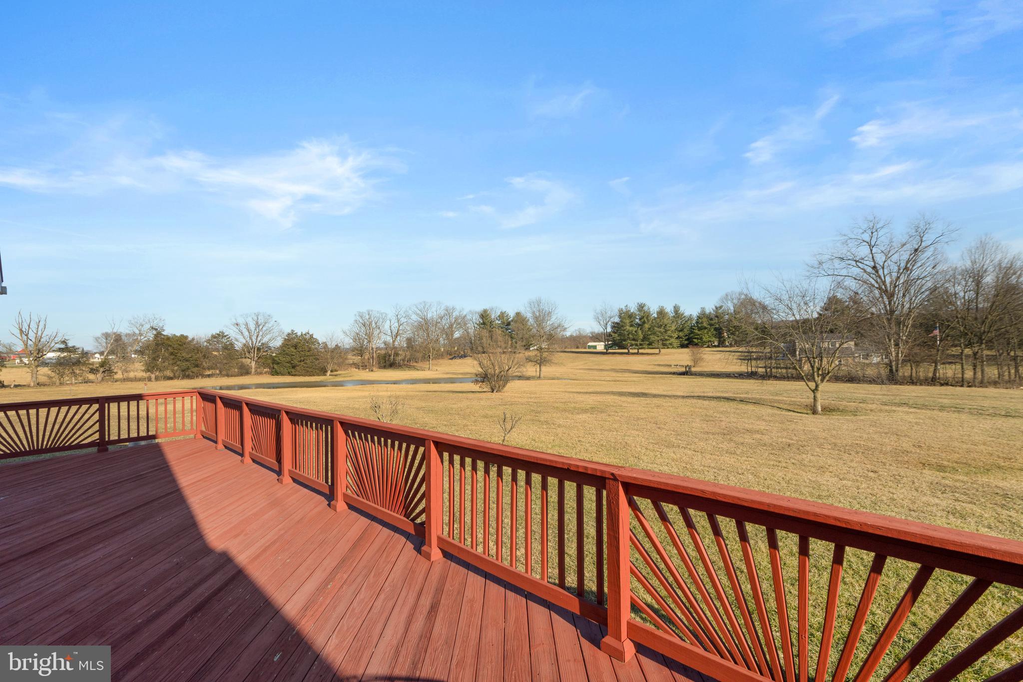 WINDSOR FARMS - Residential