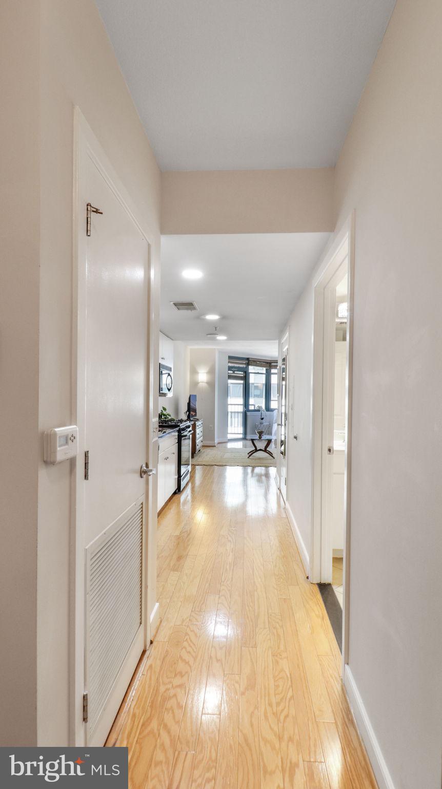 MT VERNON SQUARE - Residential